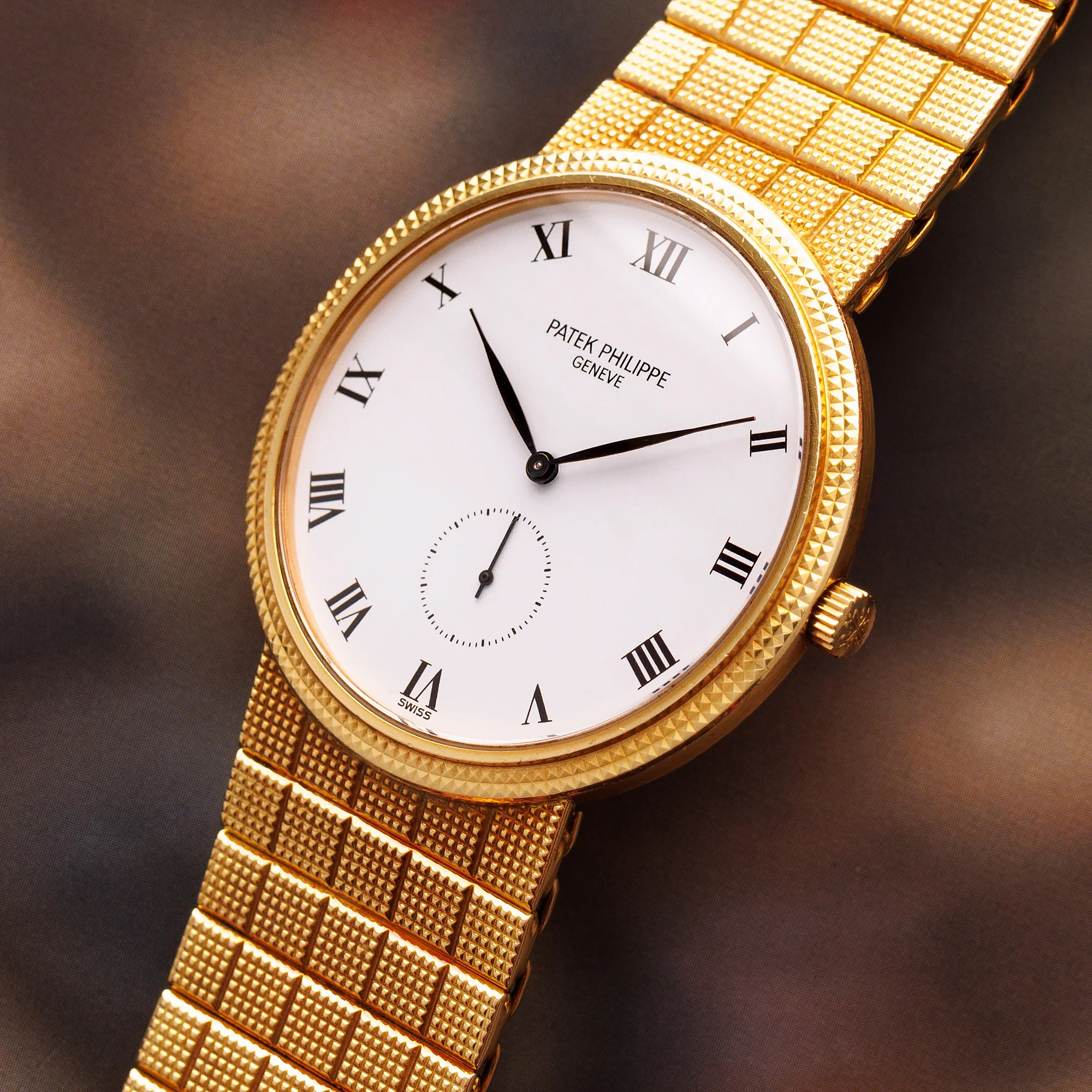 Patek Philippe Yellow Gold Calatrava Ref. 3919 on Bracelet - Image 2