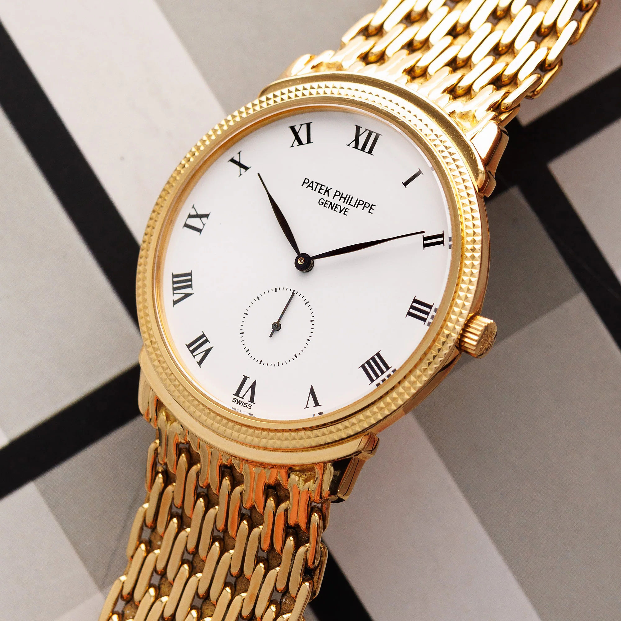 Patek Philippe Yellow Gold Calatrava Ref. 3919 on Rare Chain Link Bracelet - Image 2