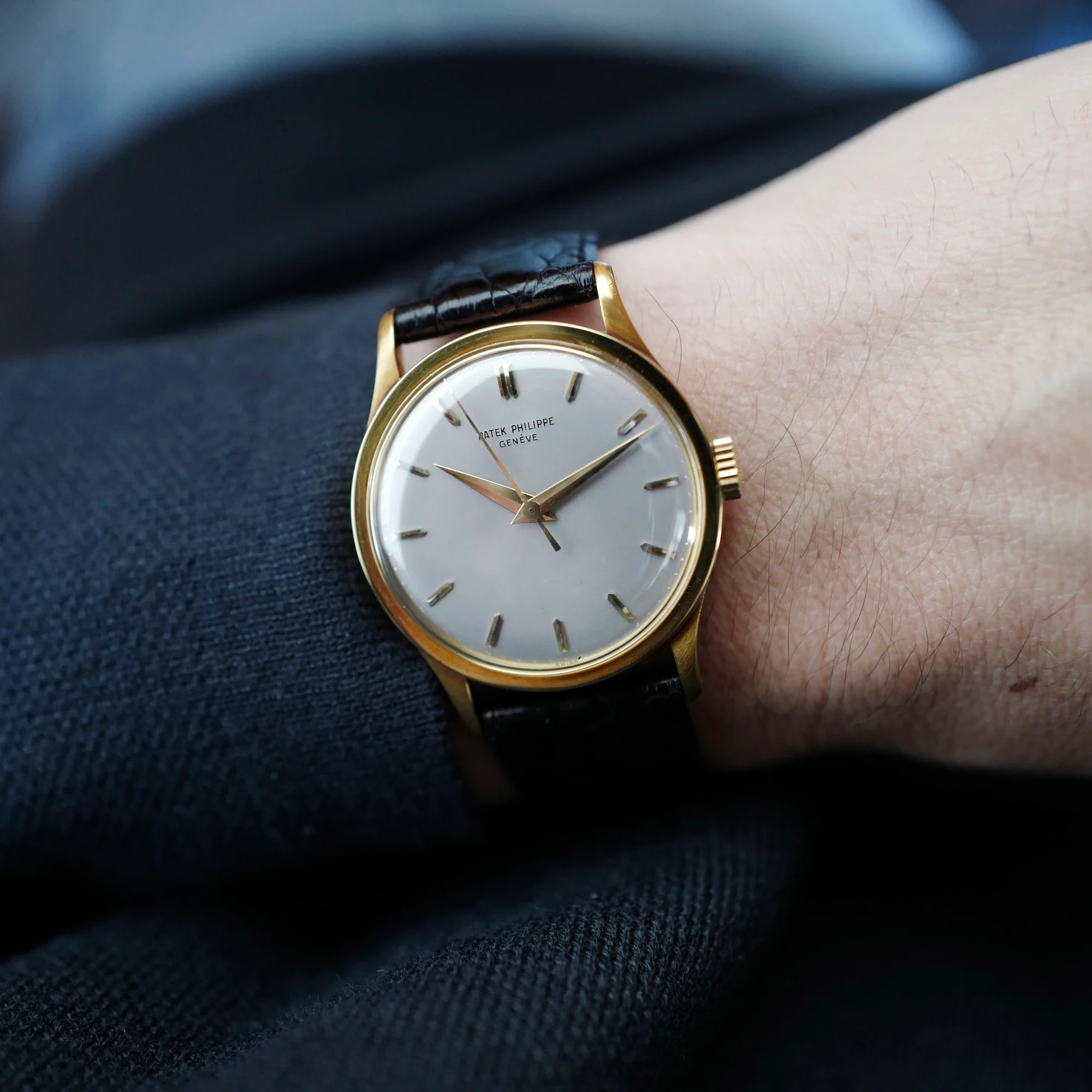 Patek Philippe Yellow Gold Calatrava Ref. 570 (New Arrival) - Image 3