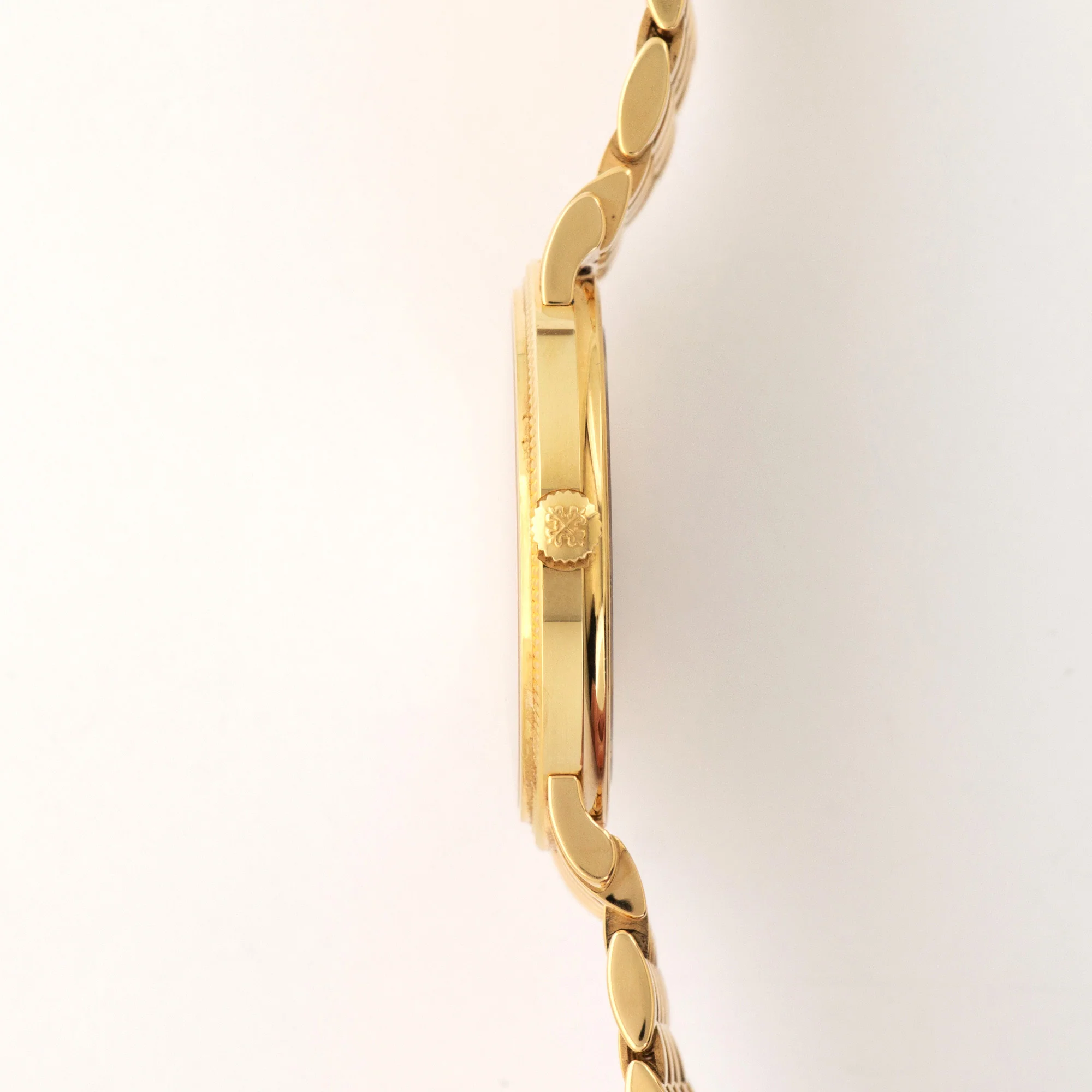 Patek Philippe Yellow Gold Calatrava Watch Ref. 5120 - Image 3