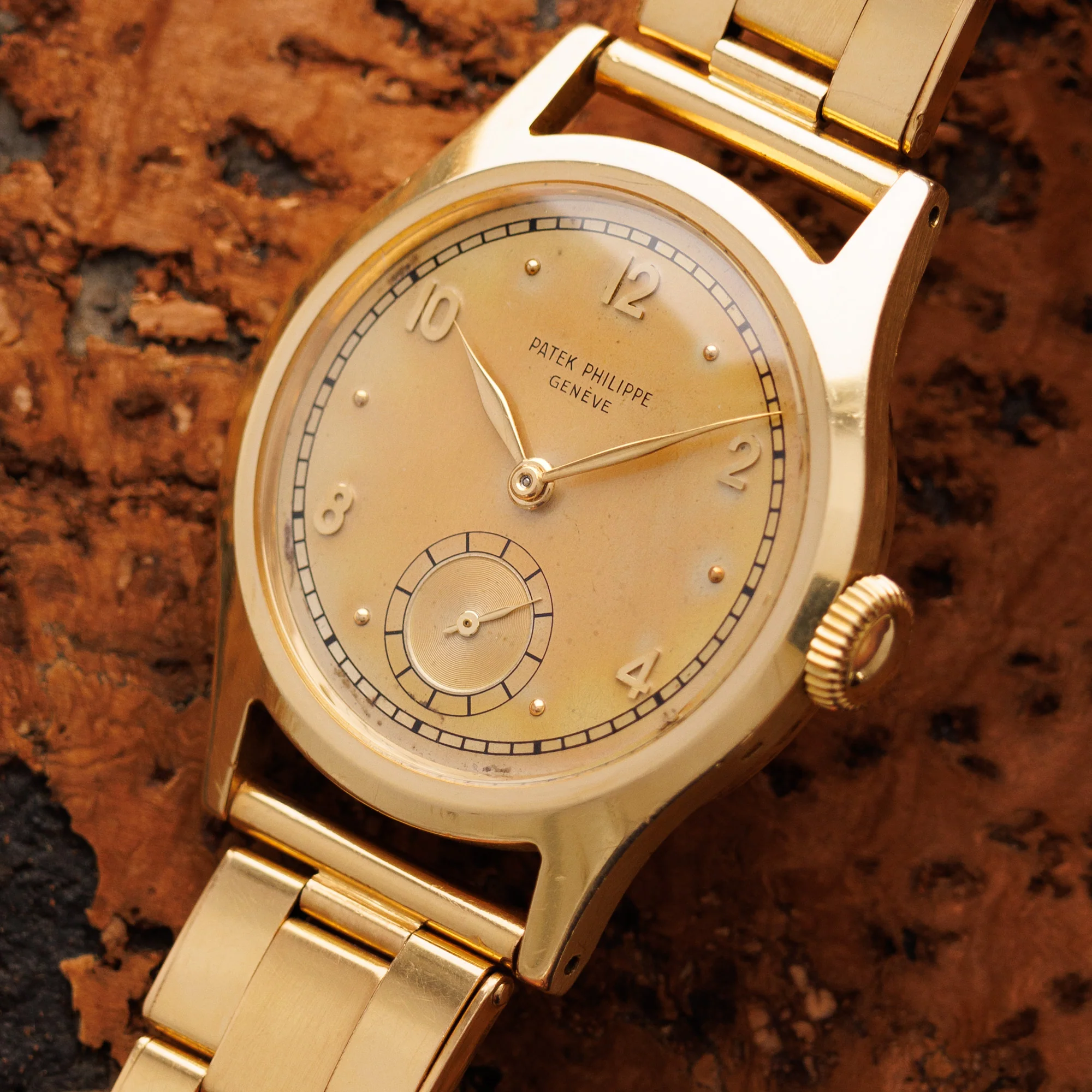 Patek Philippe Yellow Gold Calatrava Watch Ref. 565 - Image 2