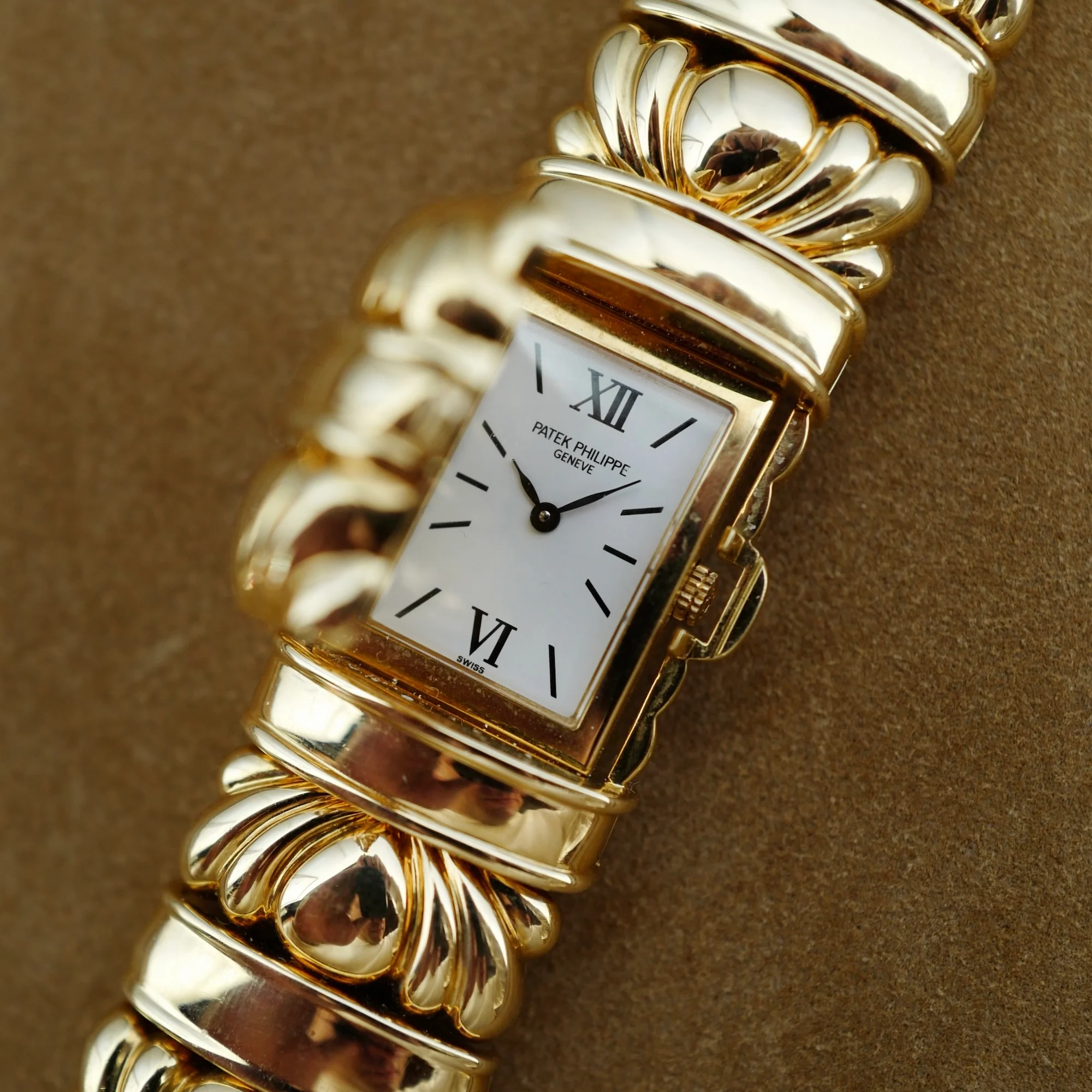 Patek Philippe Yellow Gold Cover Watch Ref. 4955 - Image 3