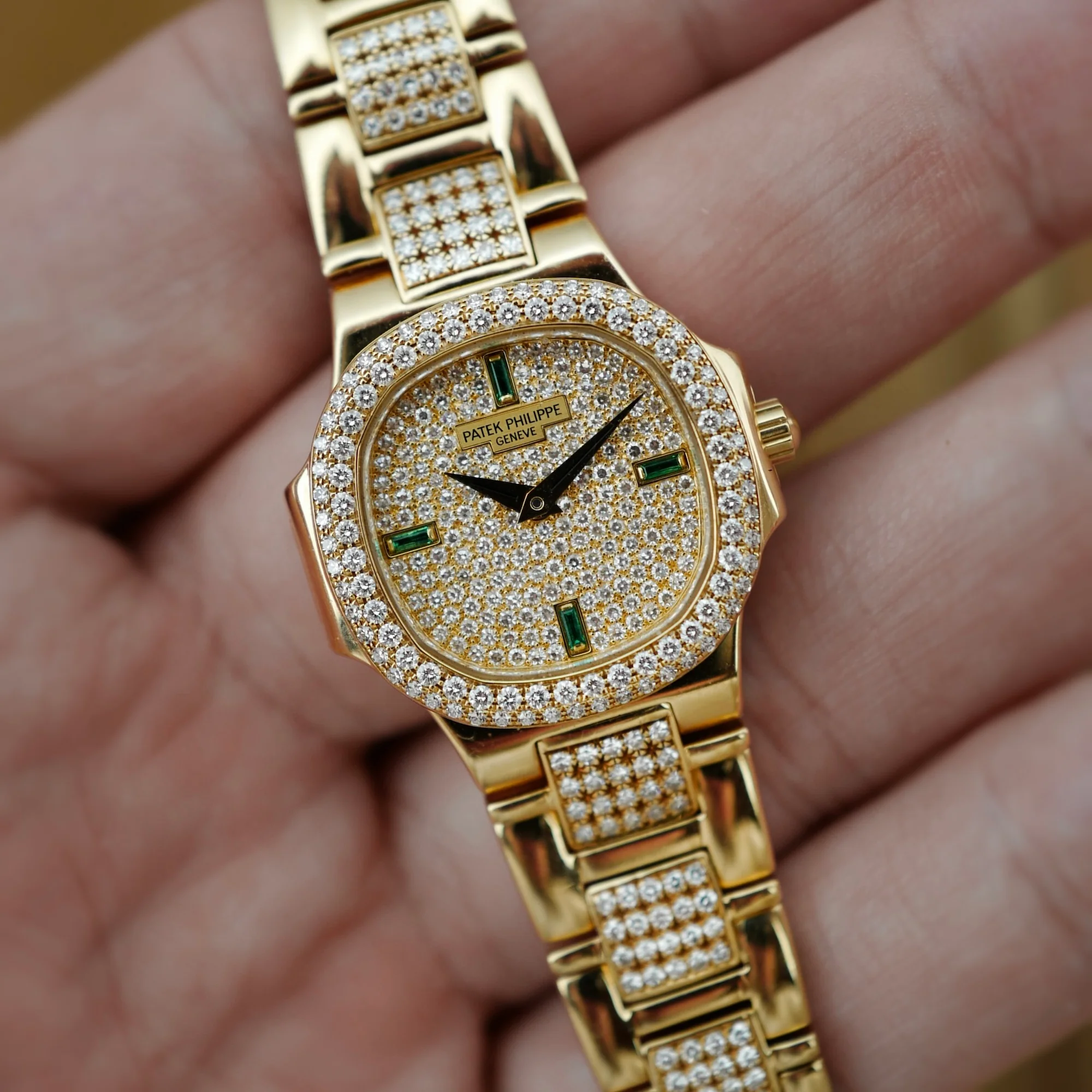 Patek Philippe Yellow Gold Diamond Nautilus Ref. 4700 with Emerald Markers - Image 7