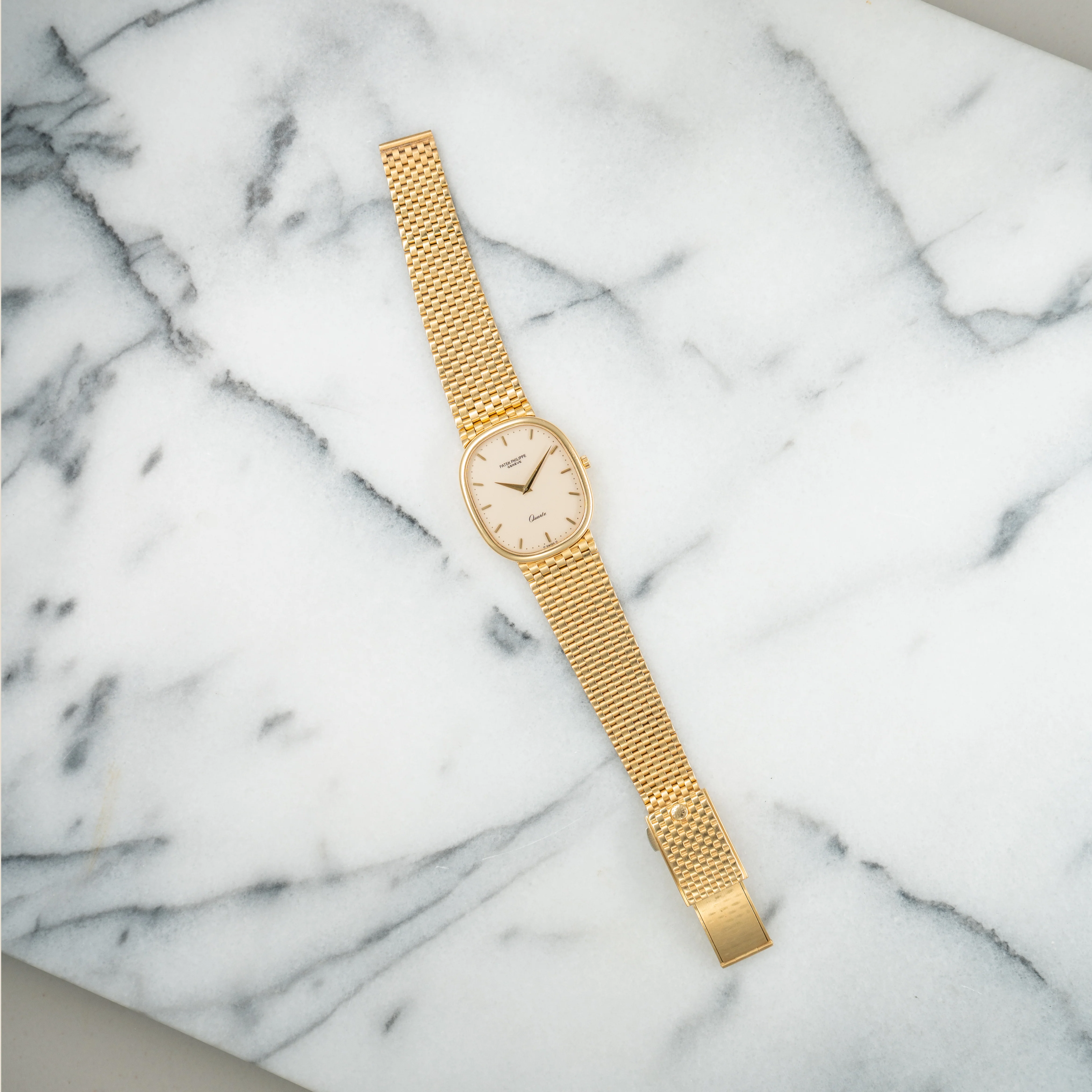 Patek Philippe Yellow Gold Ellipse Bracelet Watch Ref. 3838 - Image 5