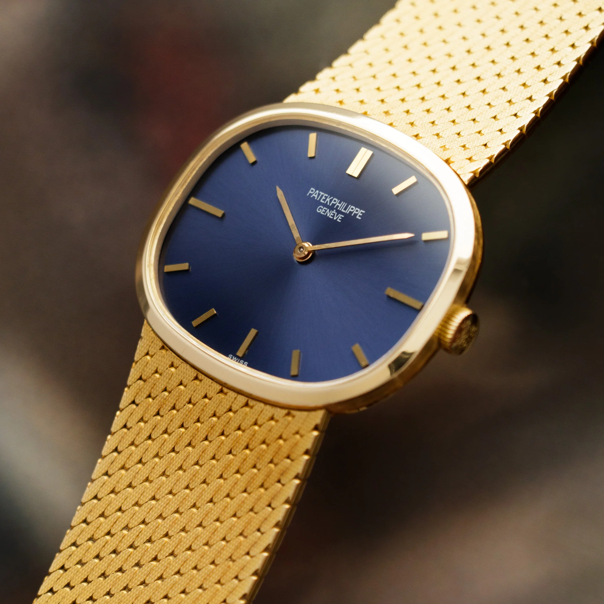 Patek Philippe Yellow Gold Ellipse Ref. 3545 - Image 2