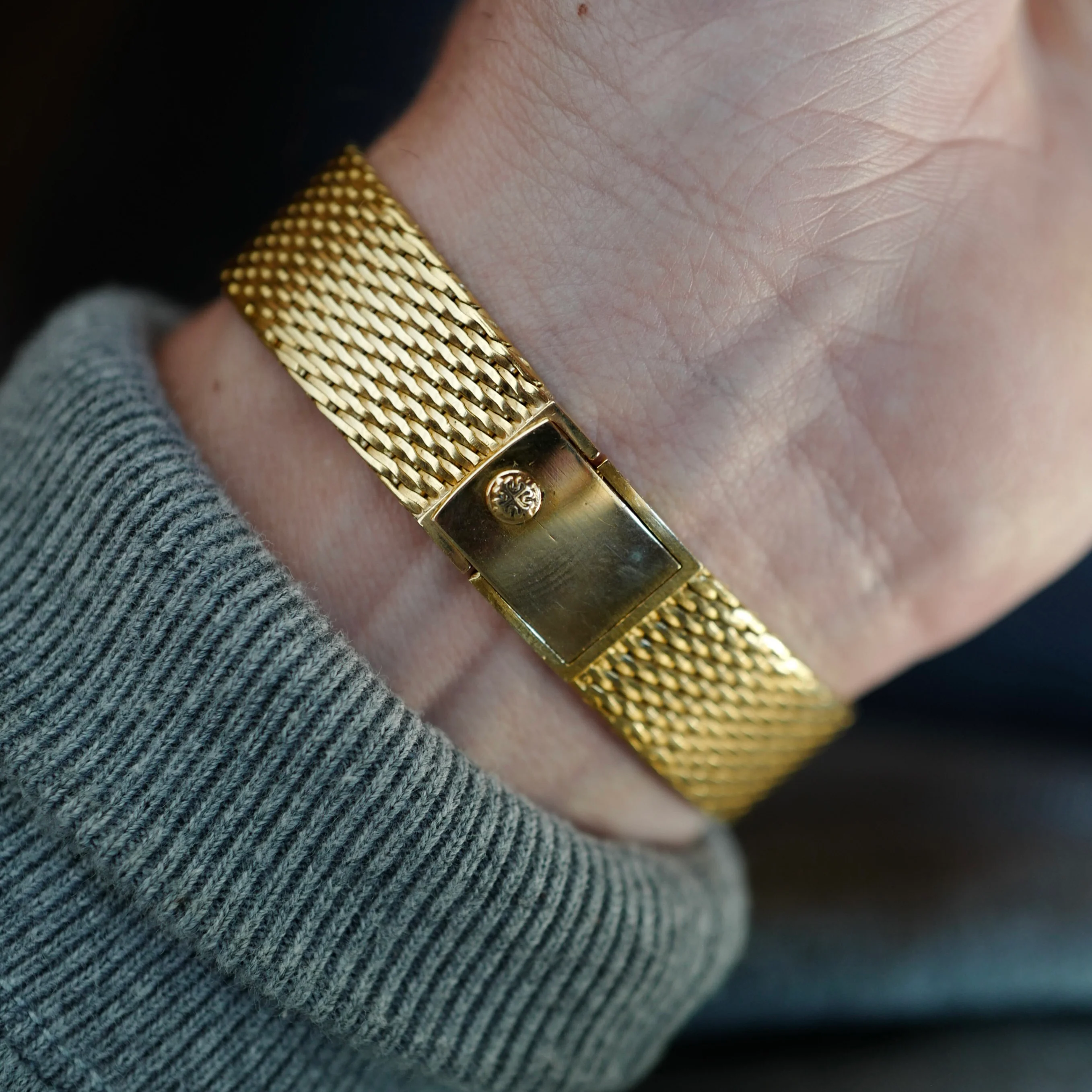 Patek Philippe Yellow Gold Ellipse Ref. 3548 Retailed by Tiffany & Co. - Image 8