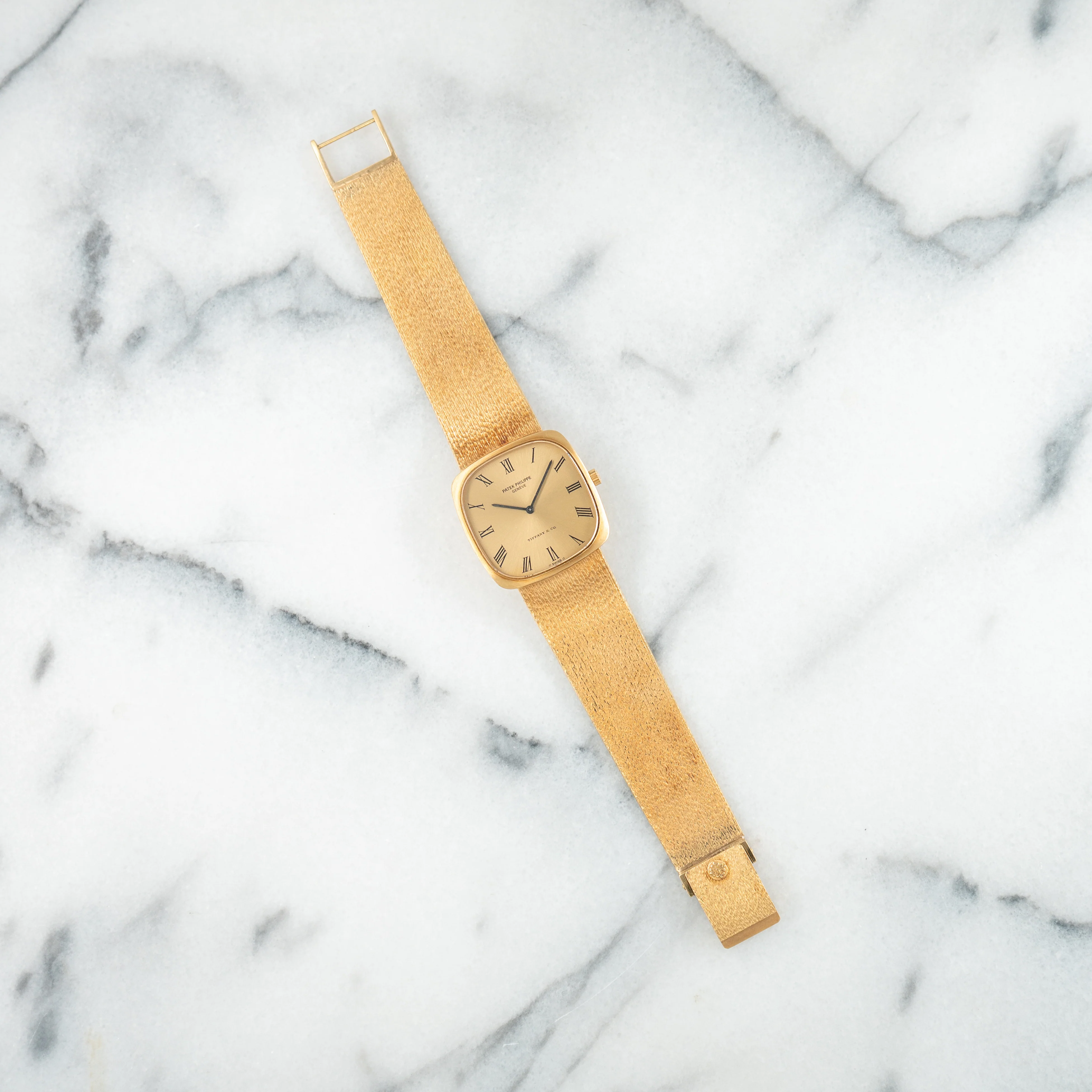 Patek Philippe Yellow Gold Golden Ellipse Ref. 3566 Retailed by Tiffany & Co. (New Arrival) - Image 7