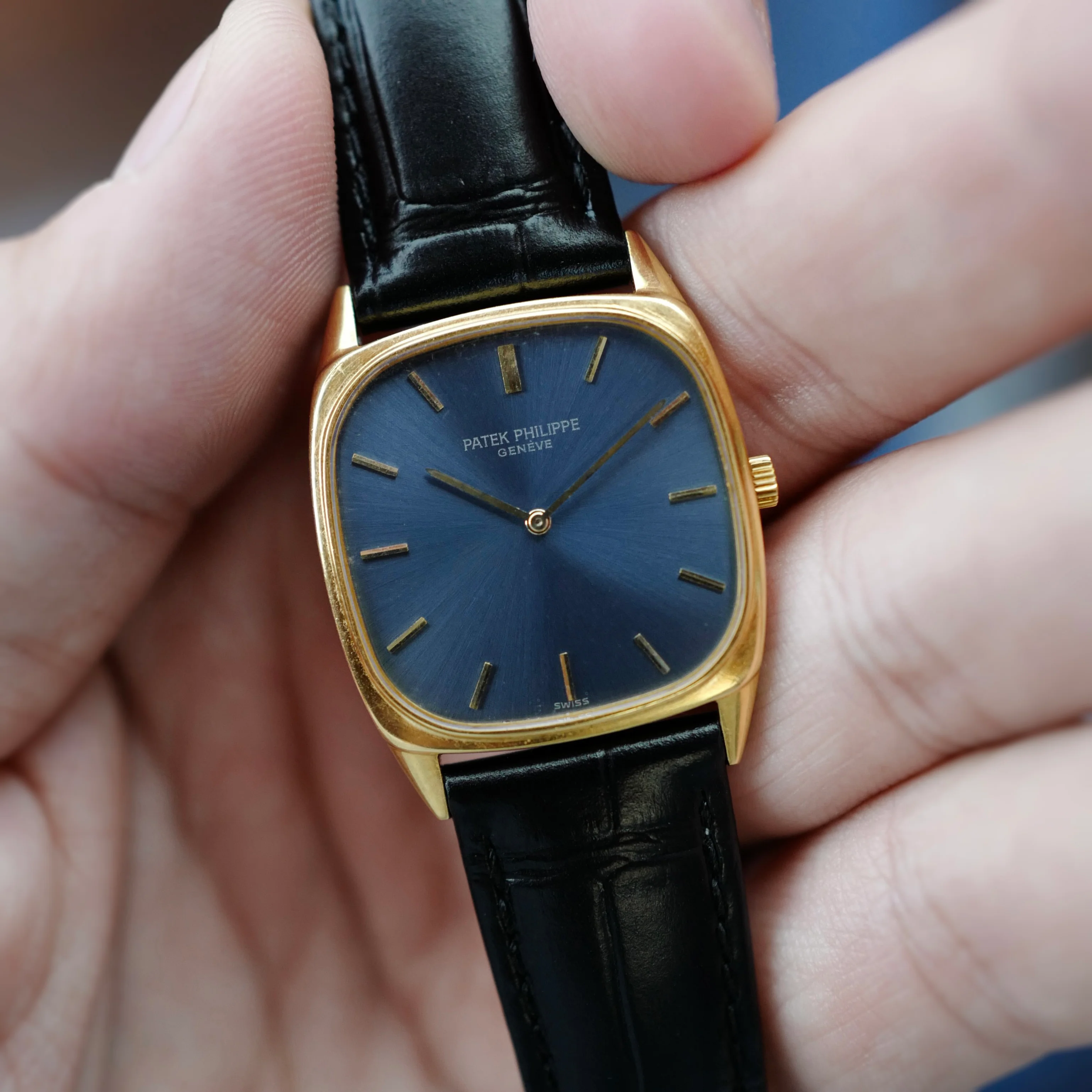 Patek Philippe Yellow Gold Golden Ellipse Ref. 3666 - Image 3
