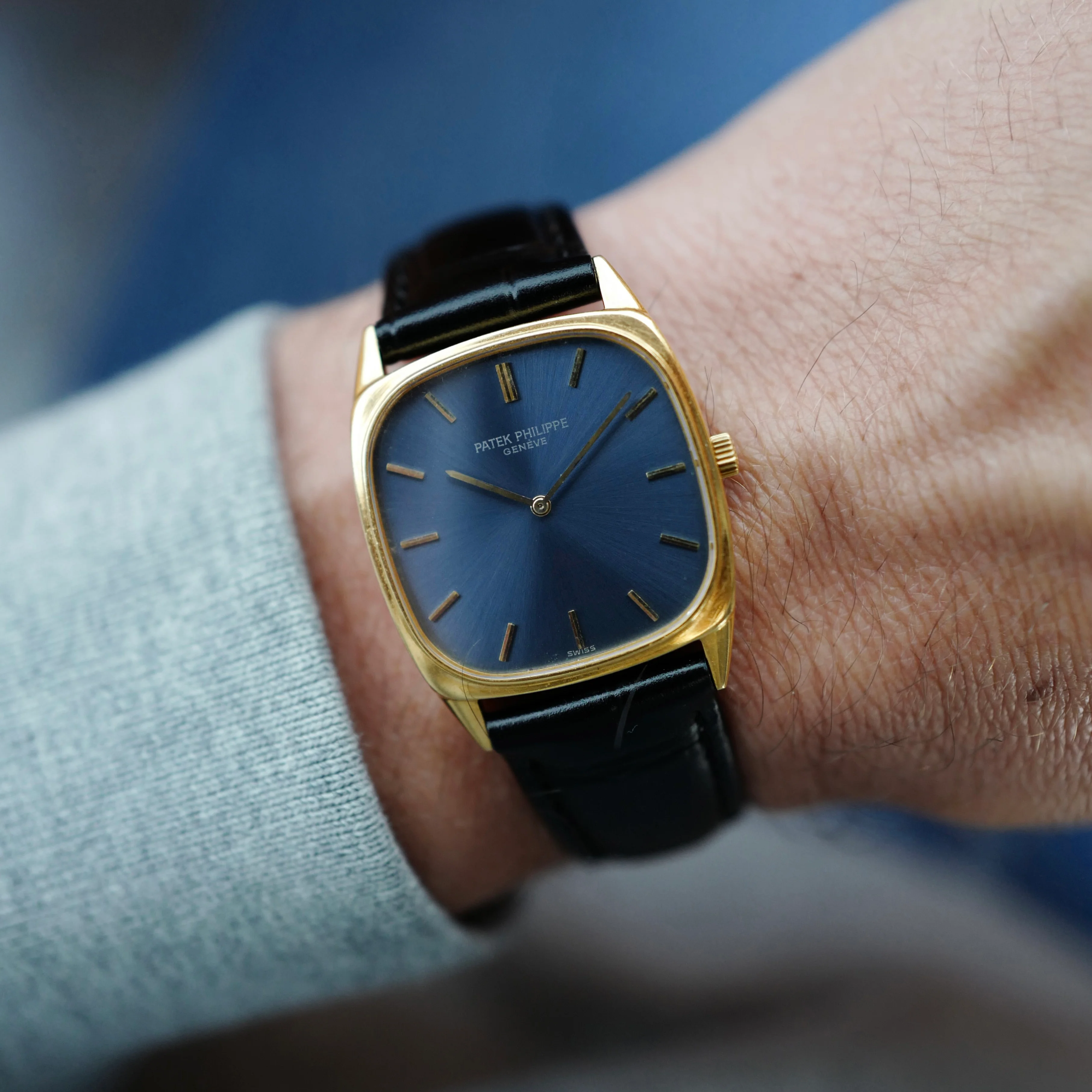 Patek Philippe Yellow Gold Golden Ellipse Ref. 3666 - Image 4