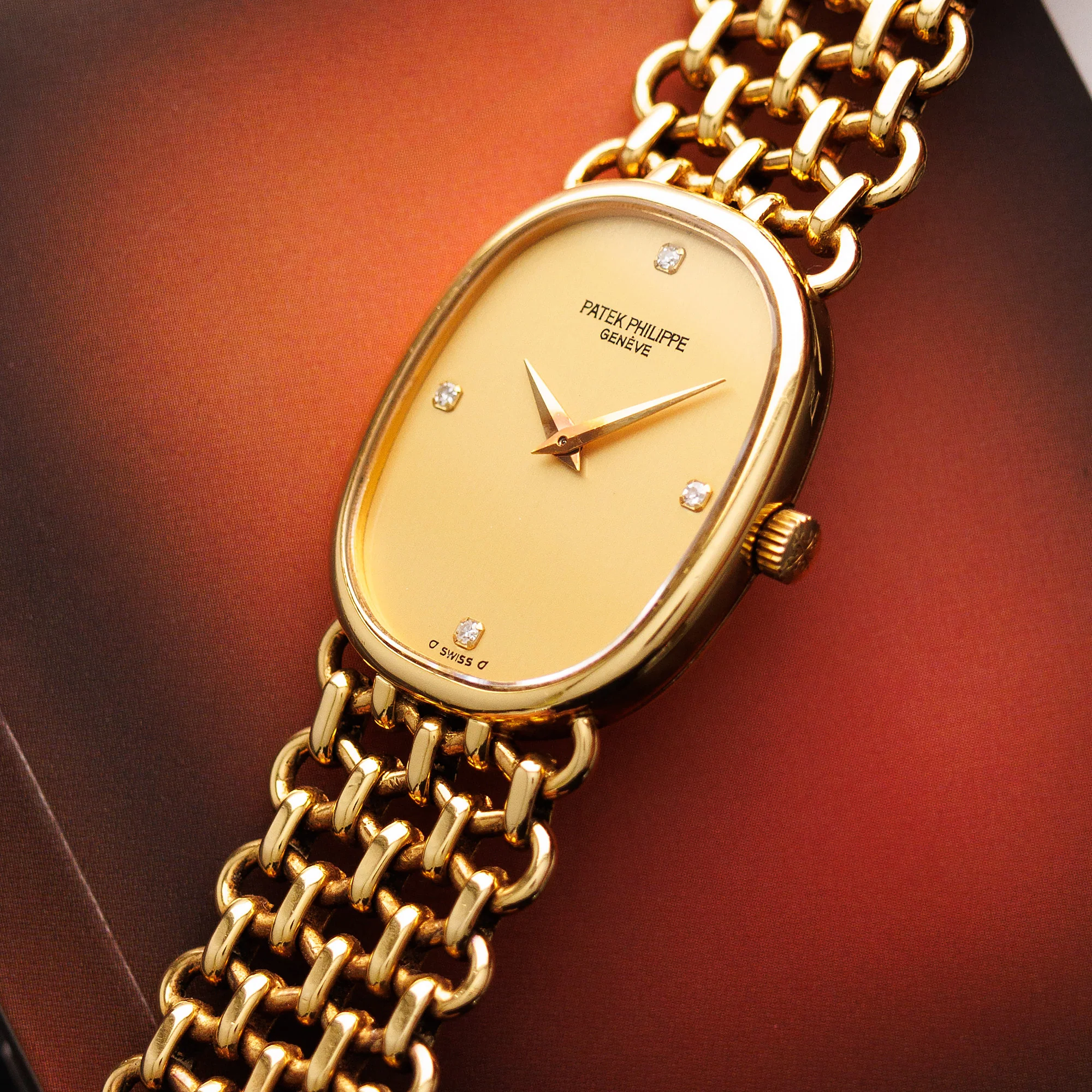 Patek Philippe Yellow Gold Ladies Ellipse with JPE Bracelet Ref. 4226 - Image 2