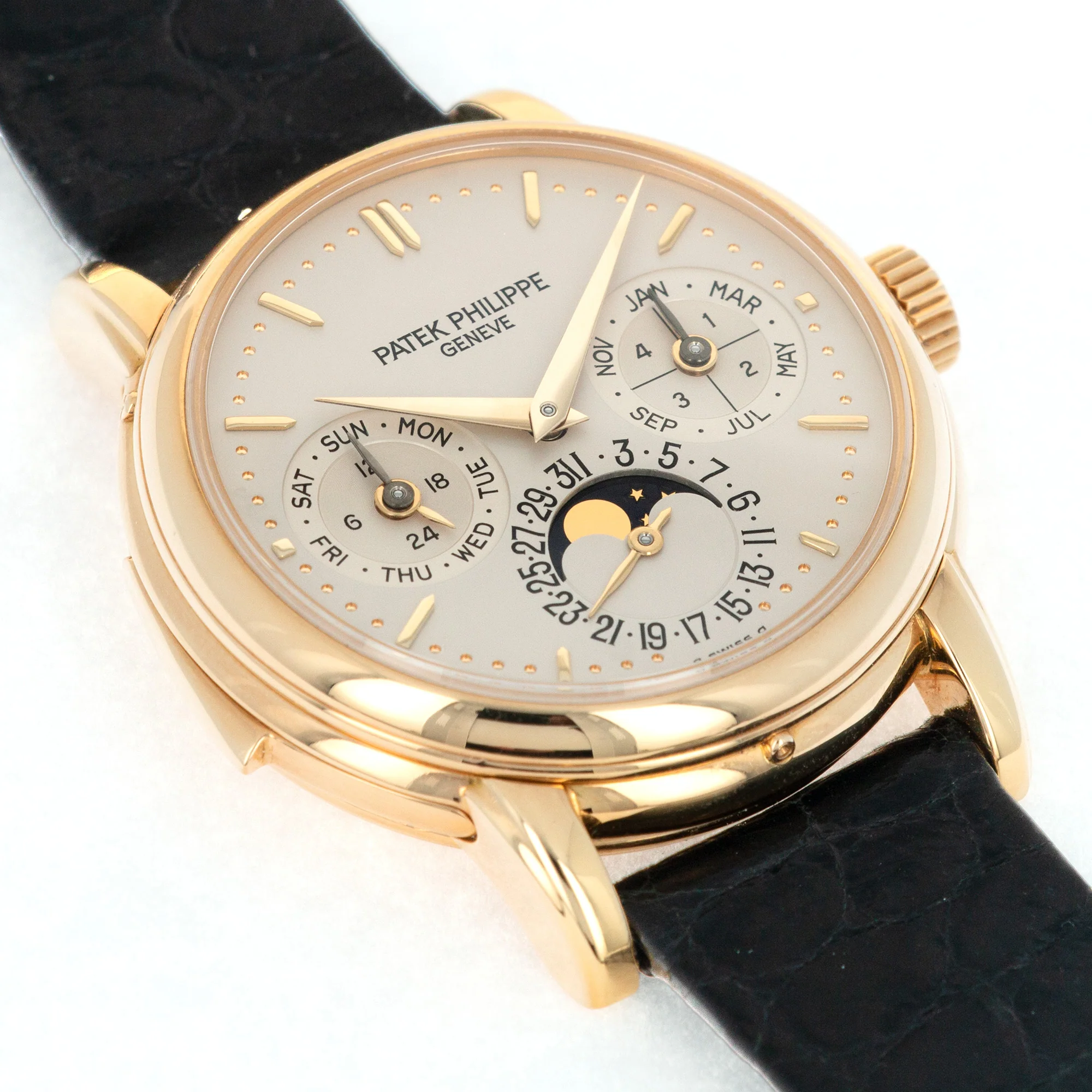Patek Philippe Yellow Gold Minute Repeater Perpetual Calendar Ref. 3974 - Image 4