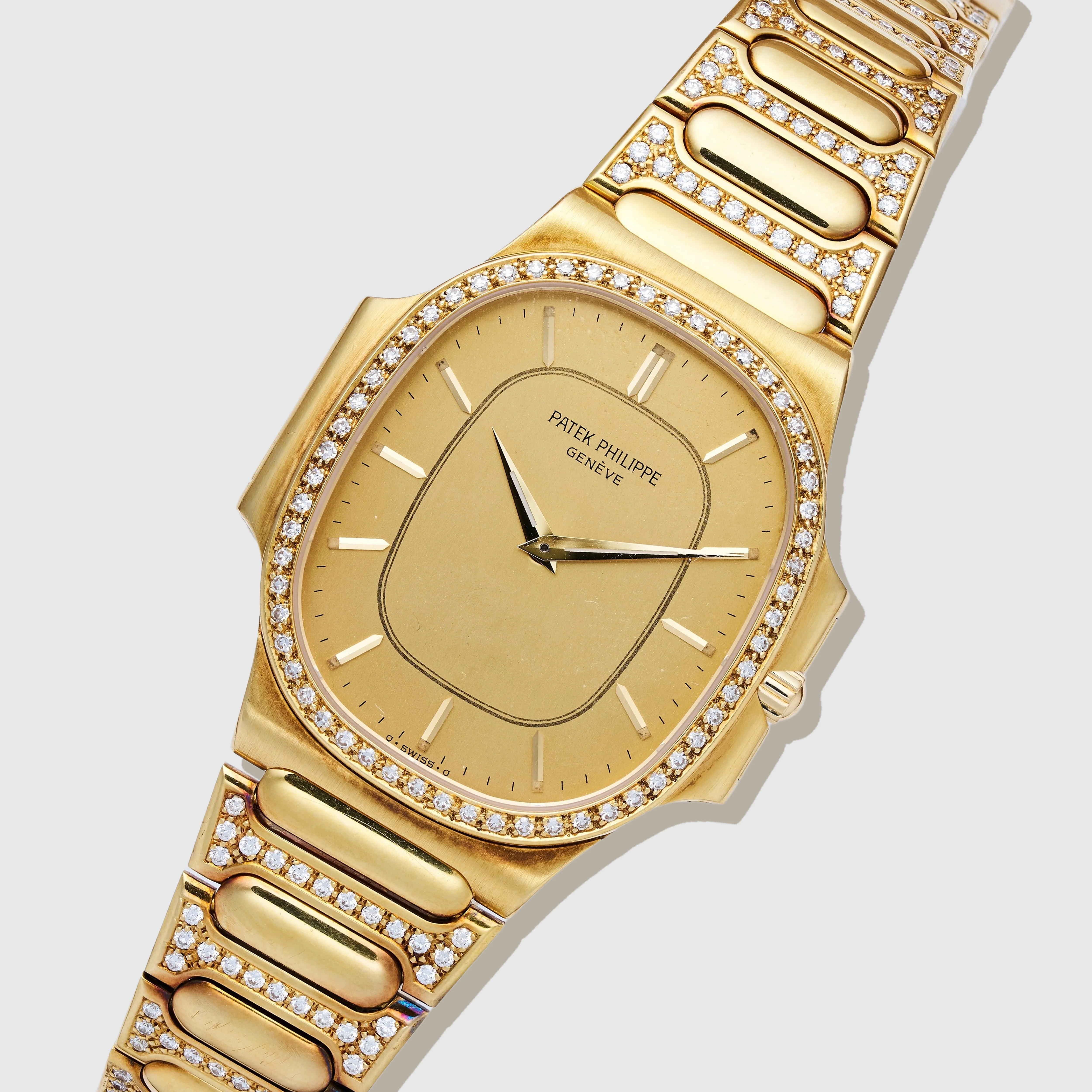 Patek Philippe Yellow Gold Nautellipse Ref. 3770 - Image 2