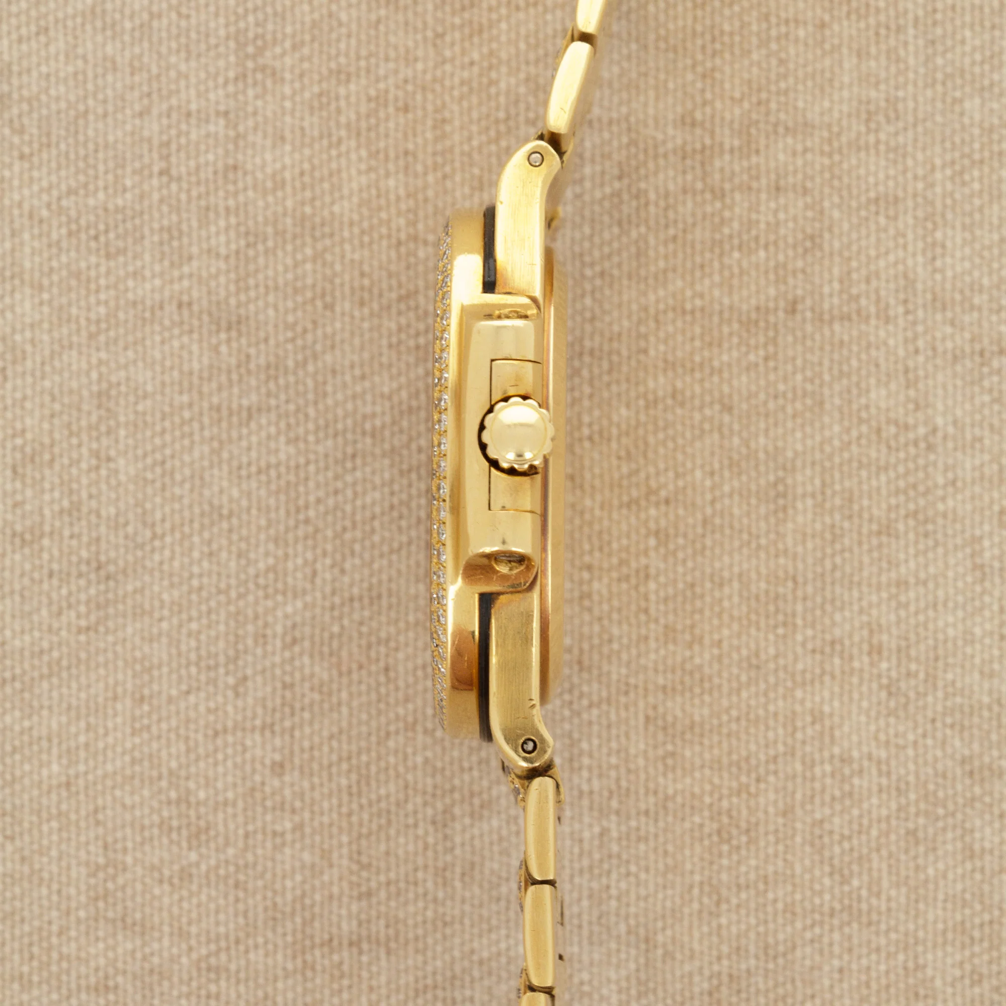 Patek Philippe Yellow Gold Nautilus Diamond Emerald Watch Ref. 3800/5 - Image 7