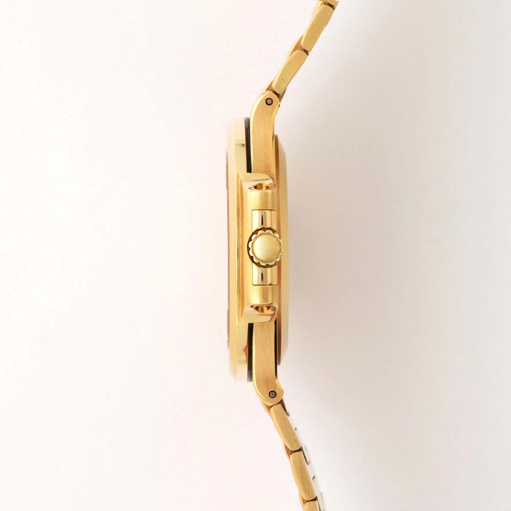 Patek Philippe Yellow Gold Nautilus Watch Ref. 3800 - Image 3