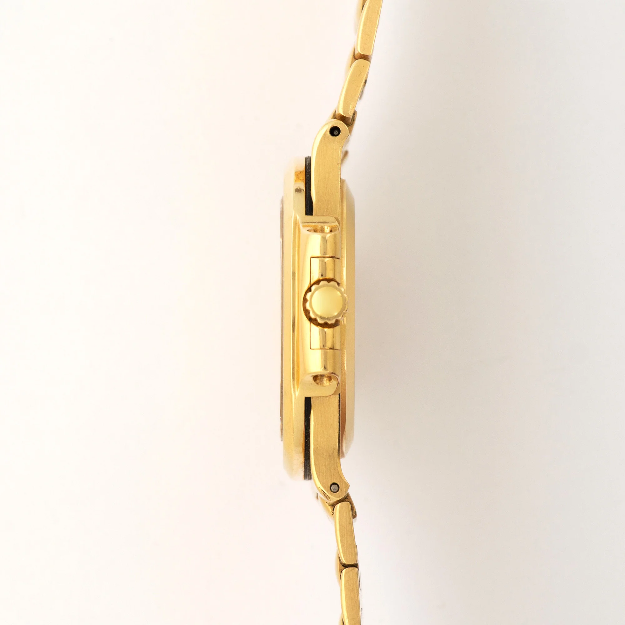 Patek Philippe Yellow Gold Nautilus Watch Ref. 3800 - Image 3