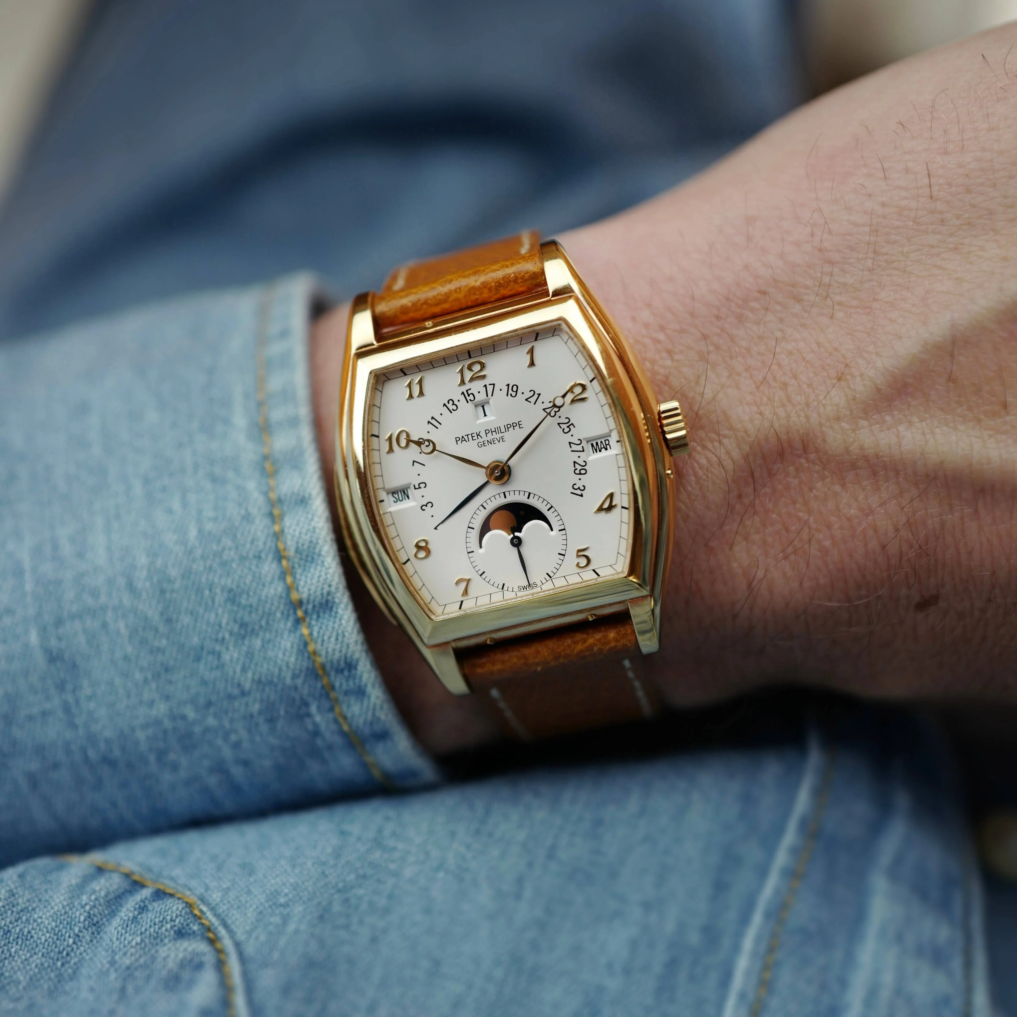 Patek Philippe Yellow Gold Perpetual Calendar Minute Repeater Ref. 5013 - Image 2