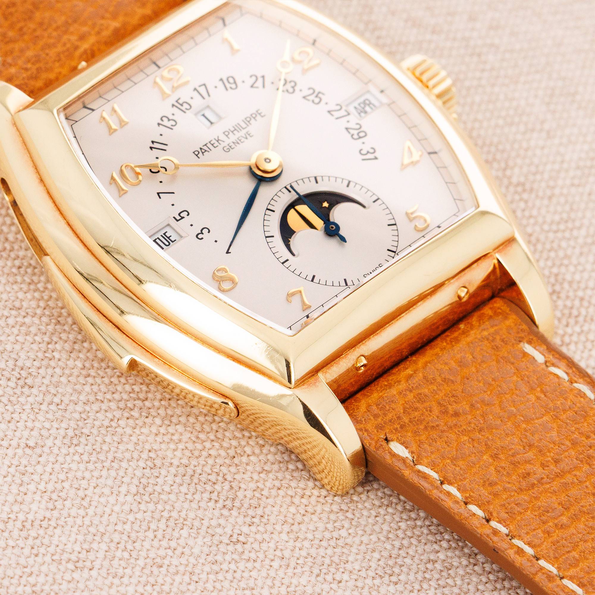 Patek Philippe Yellow Gold Perpetual Calendar Minute Repeater Ref. 5013 - Image 3