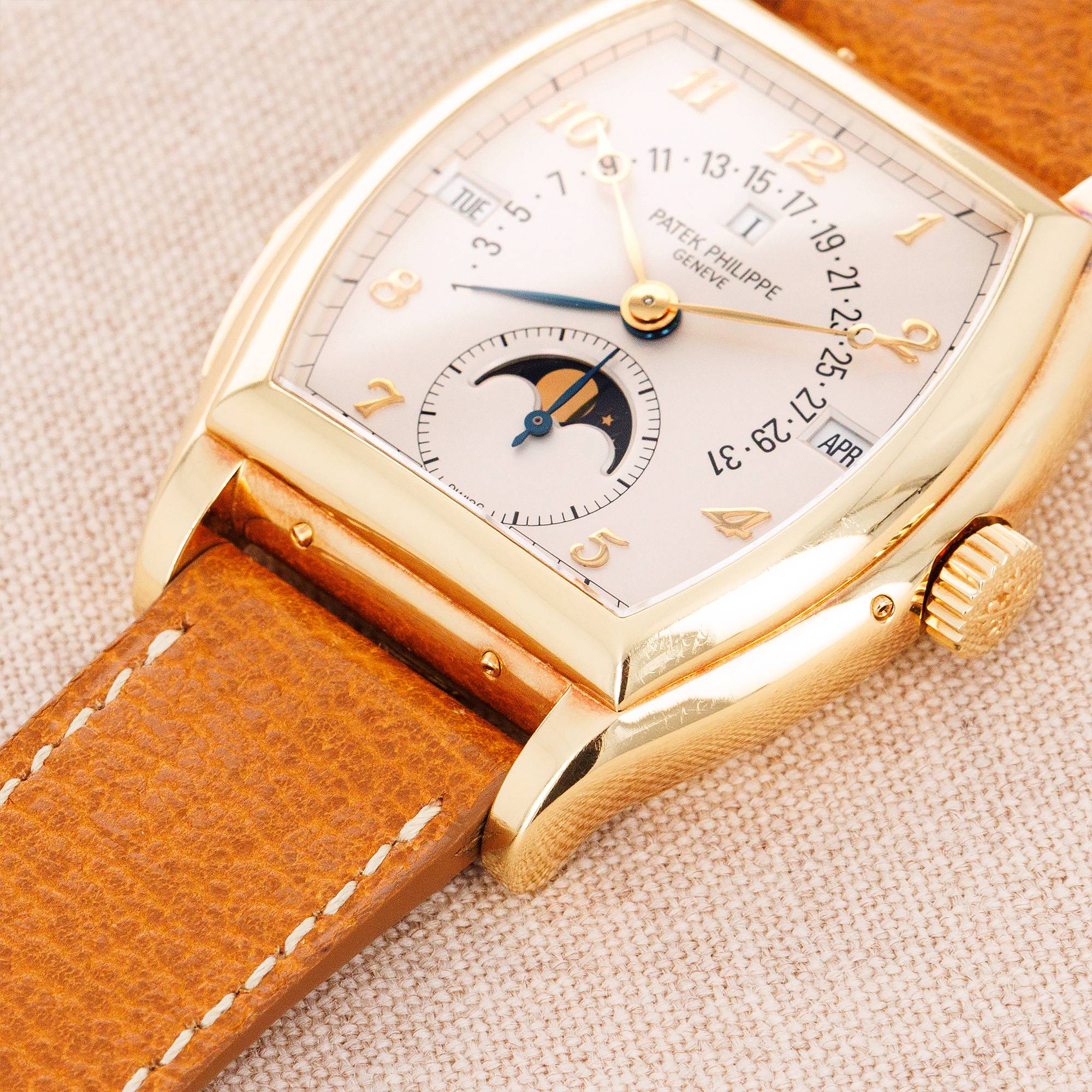 Patek Philippe Yellow Gold Perpetual Calendar Minute Repeater Ref. 5013 - Image 4