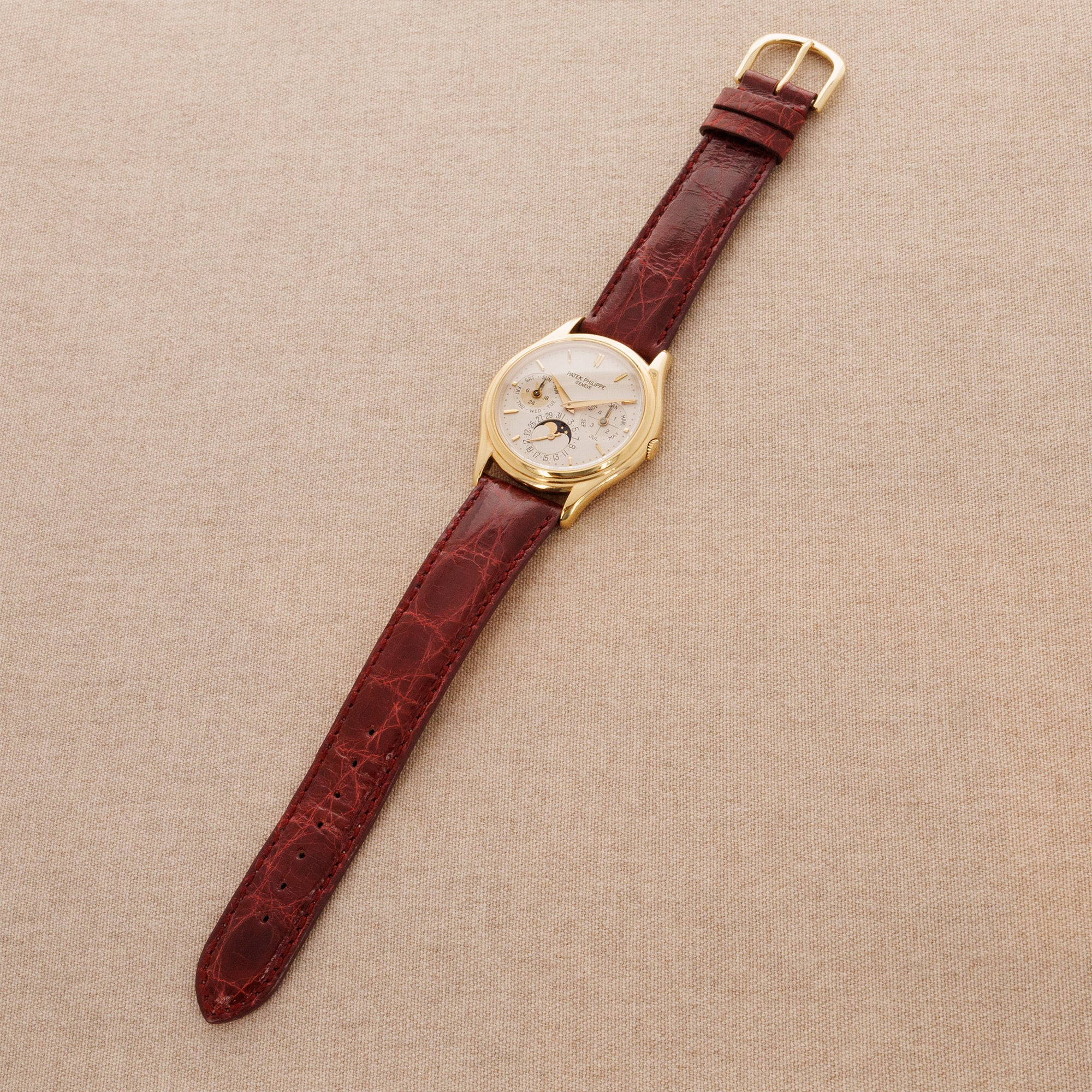 Patek Philippe Yellow Gold Perpetual Calendar Ref. 3940. Second Series Dial - Image 5