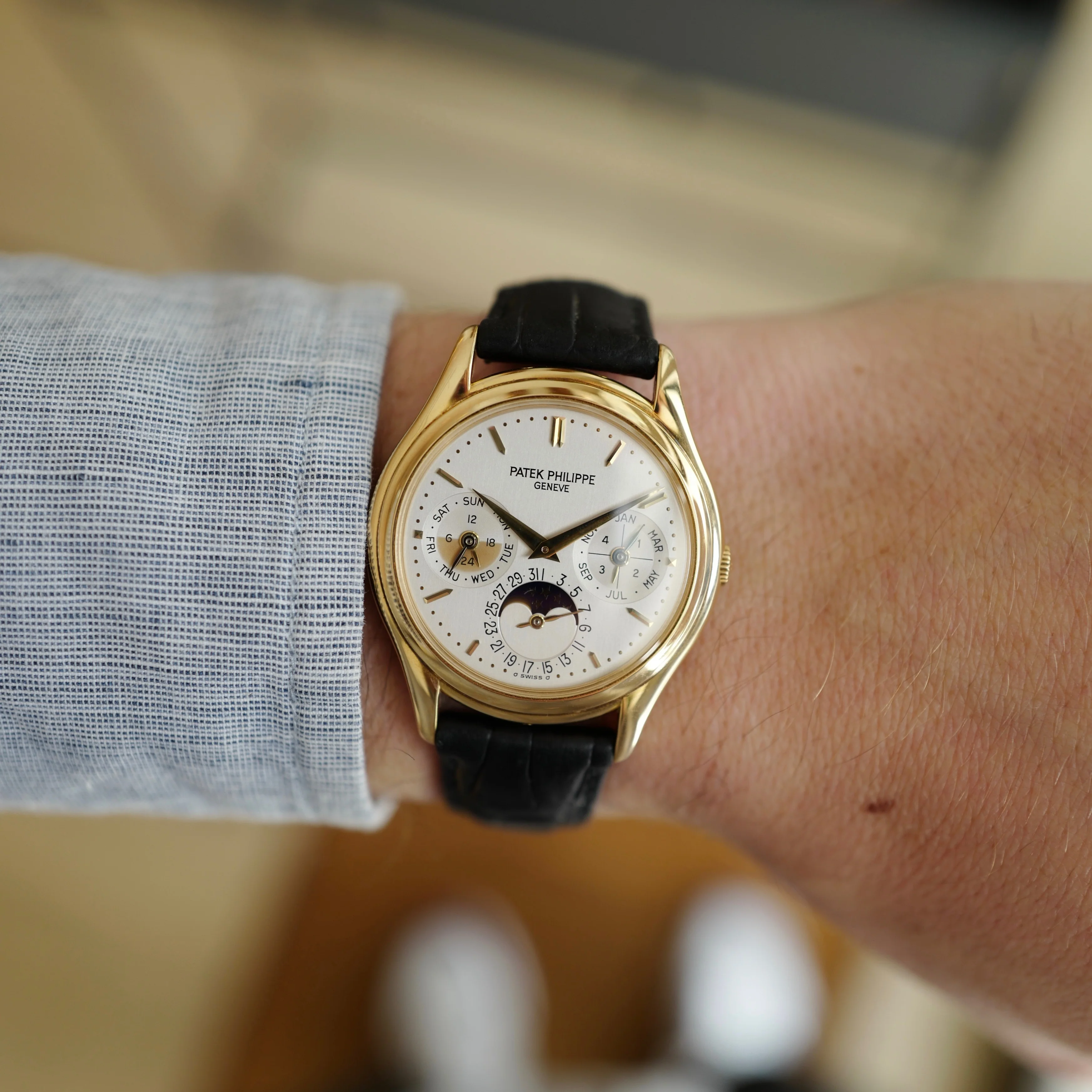 Patek Philippe Yellow Gold Perpetual Calendar Watch Ref. 3940 - Image 7