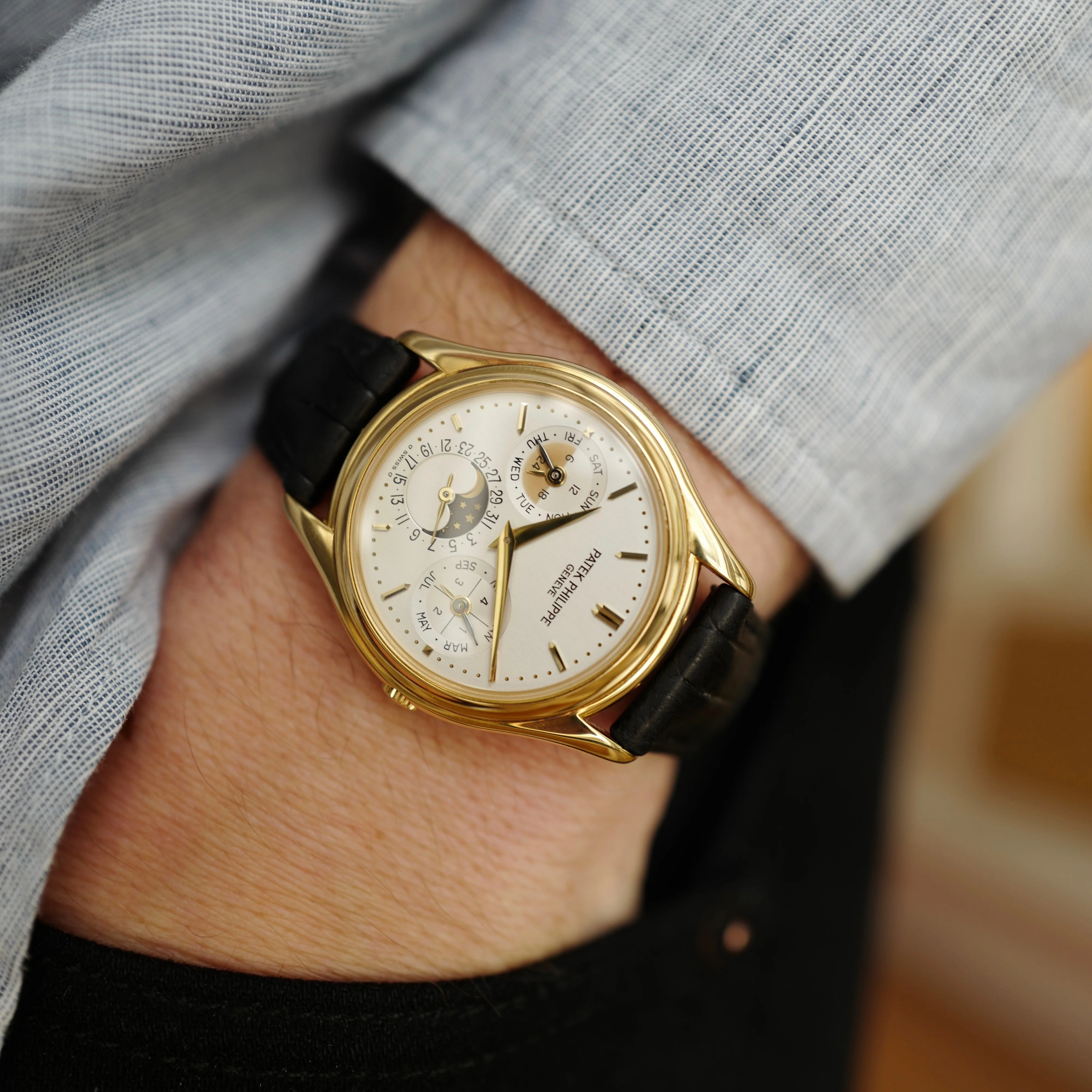 Patek Philippe Yellow Gold Perpetual Calendar Watch Ref. 3940 - Image 9