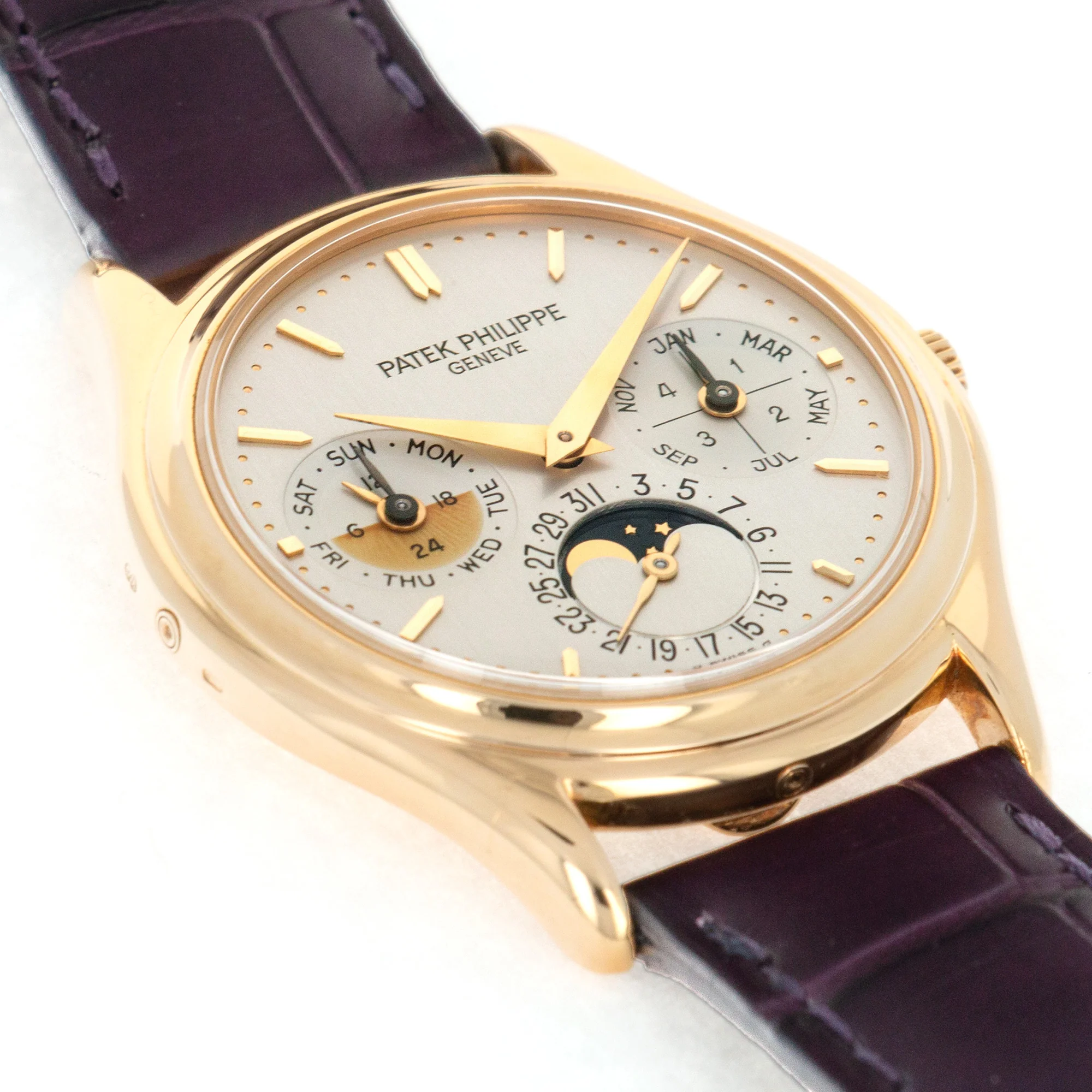 Patek Philippe Yellow Gold Perpetual Calendar Watch Ref. 3940 - Image 4