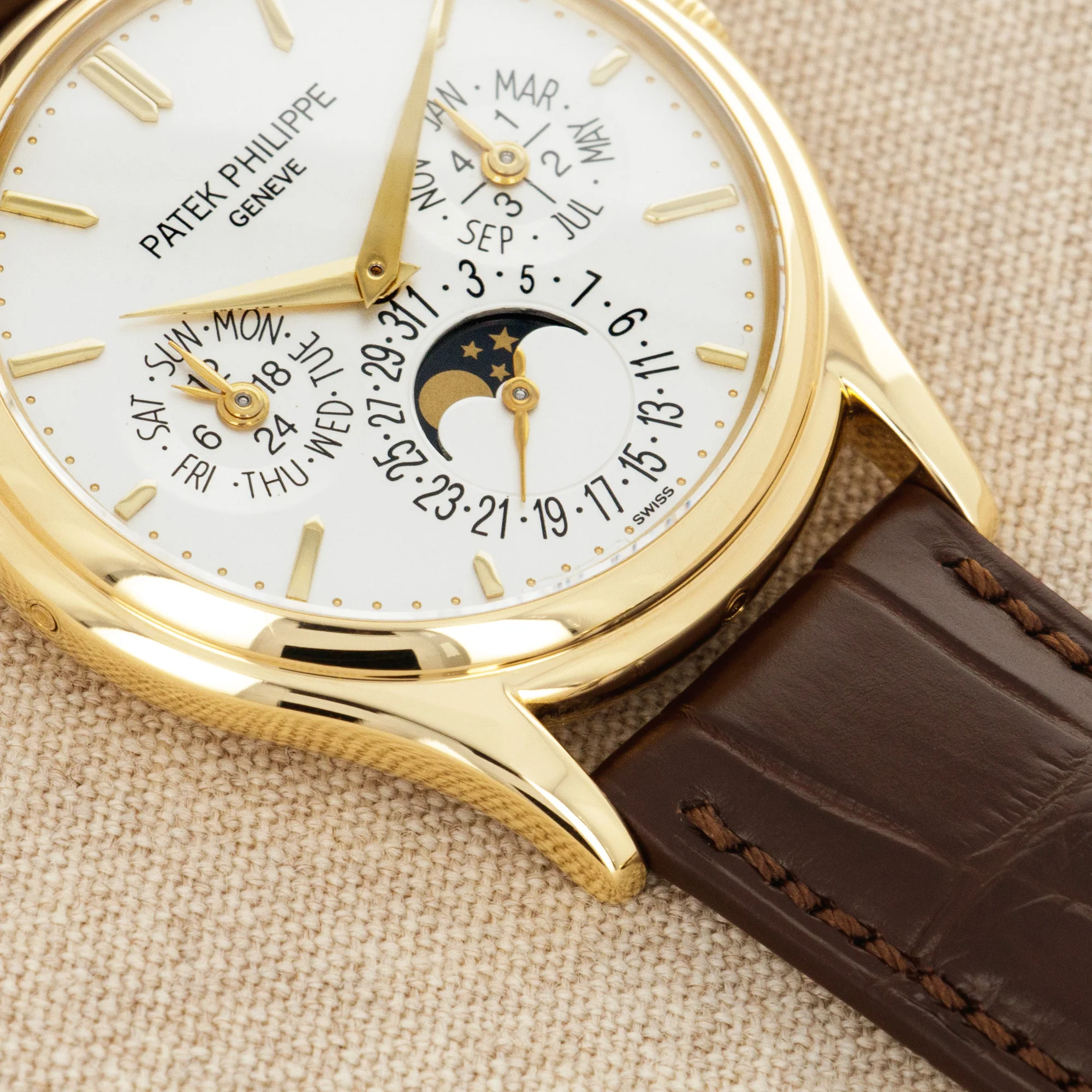 Patek Philippe Yellow Gold Perpetual Calendar Watch Ref. 5140 - Image 3
