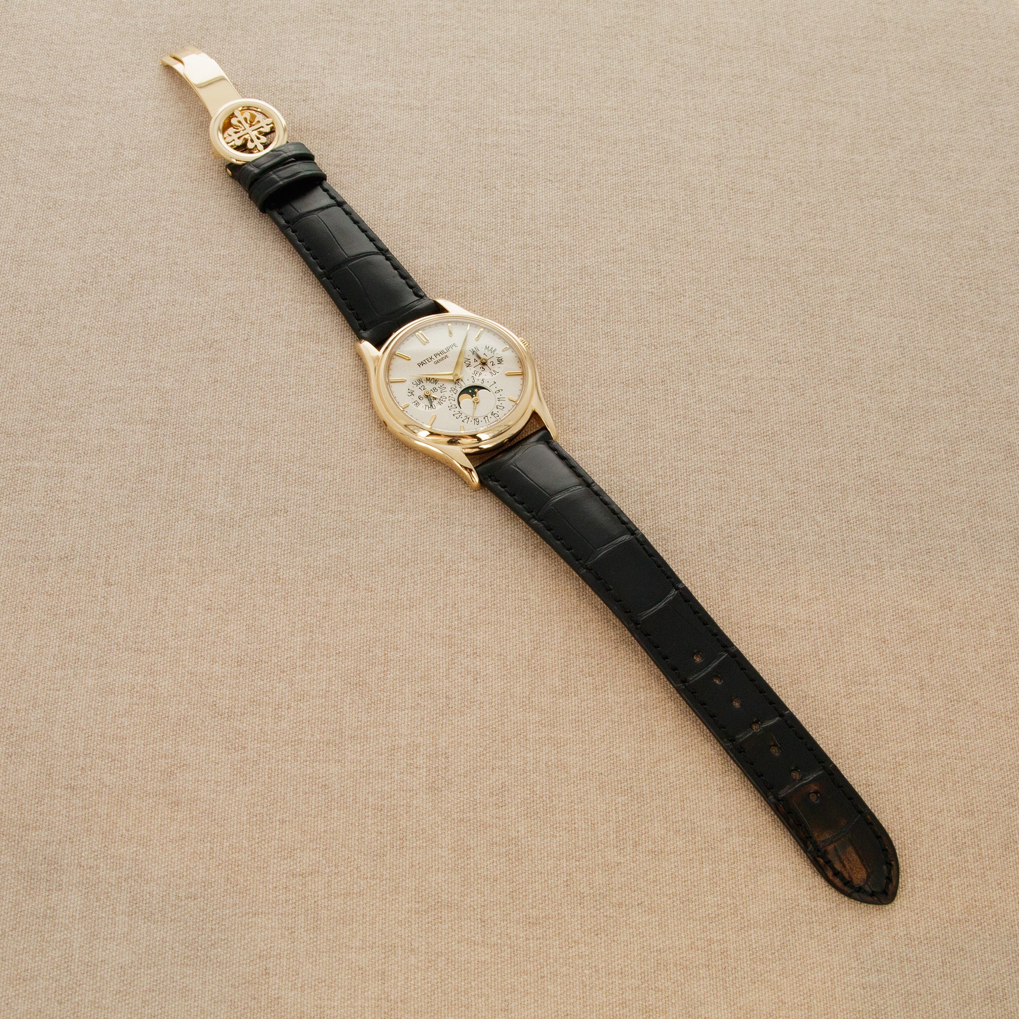 Patek Philippe Yellow Gold Perpetual Calendar Watch Ref. 5140 - Image 4
