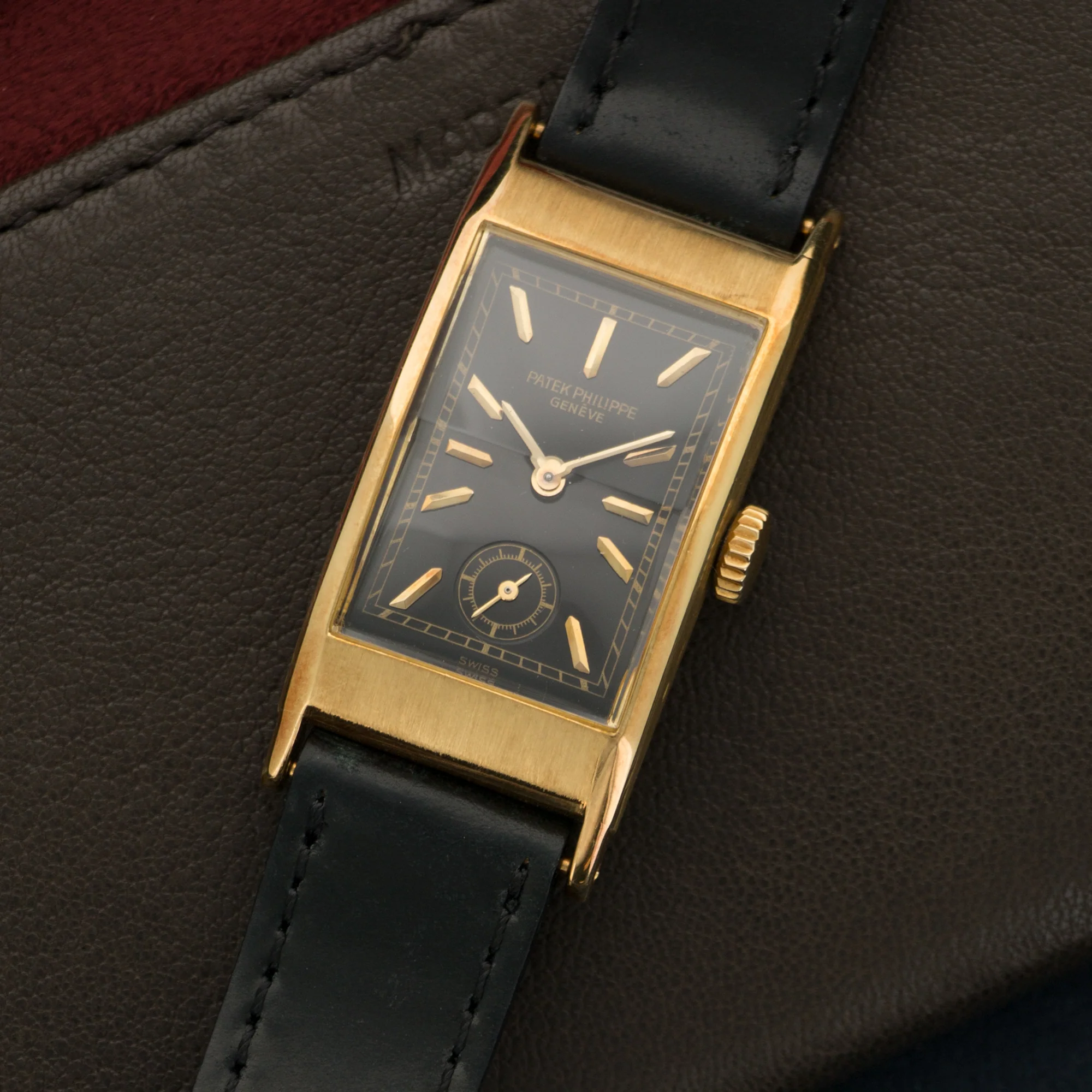 Patek Philippe Yellow Gold Rectangular Tank Watch Ref. 425 - Image 2