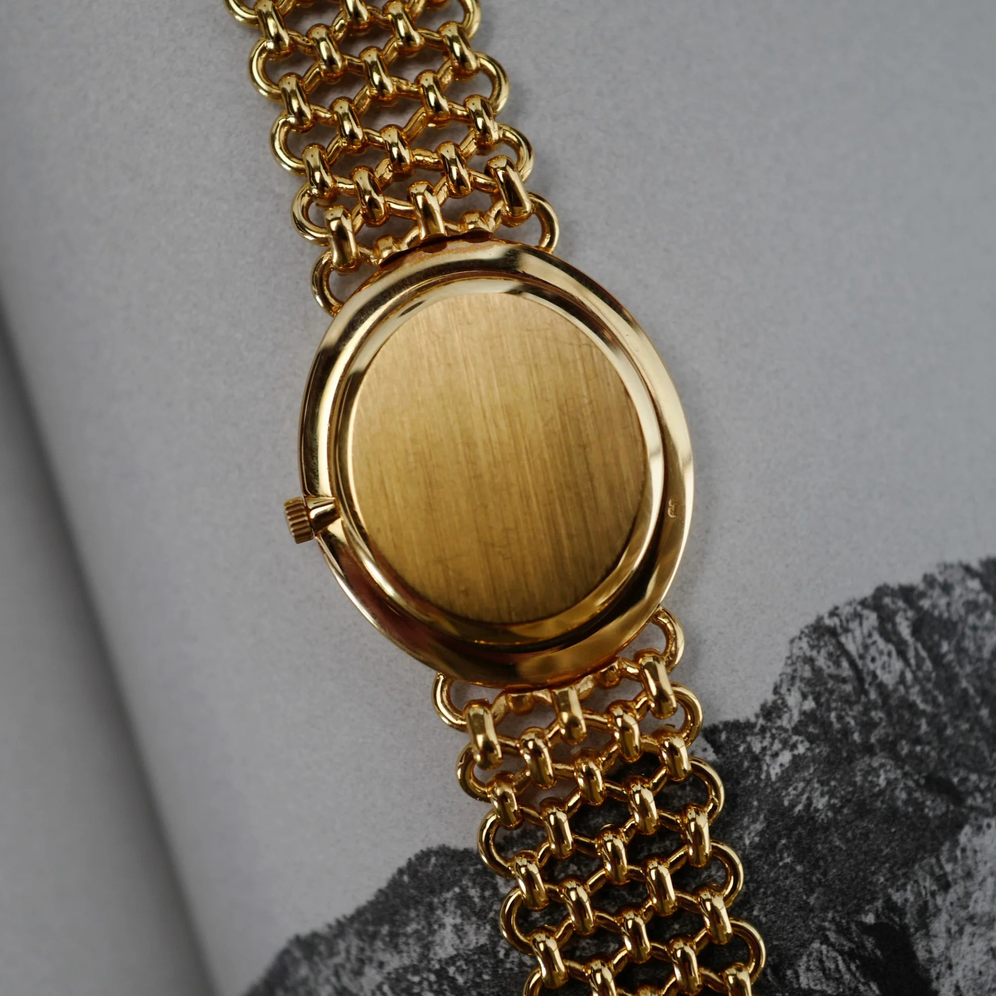 Patek Philippe Yellow Gold Vintage Jumbo Ellipse Ref. 3798/3 on JPE Chain Band - Image 4