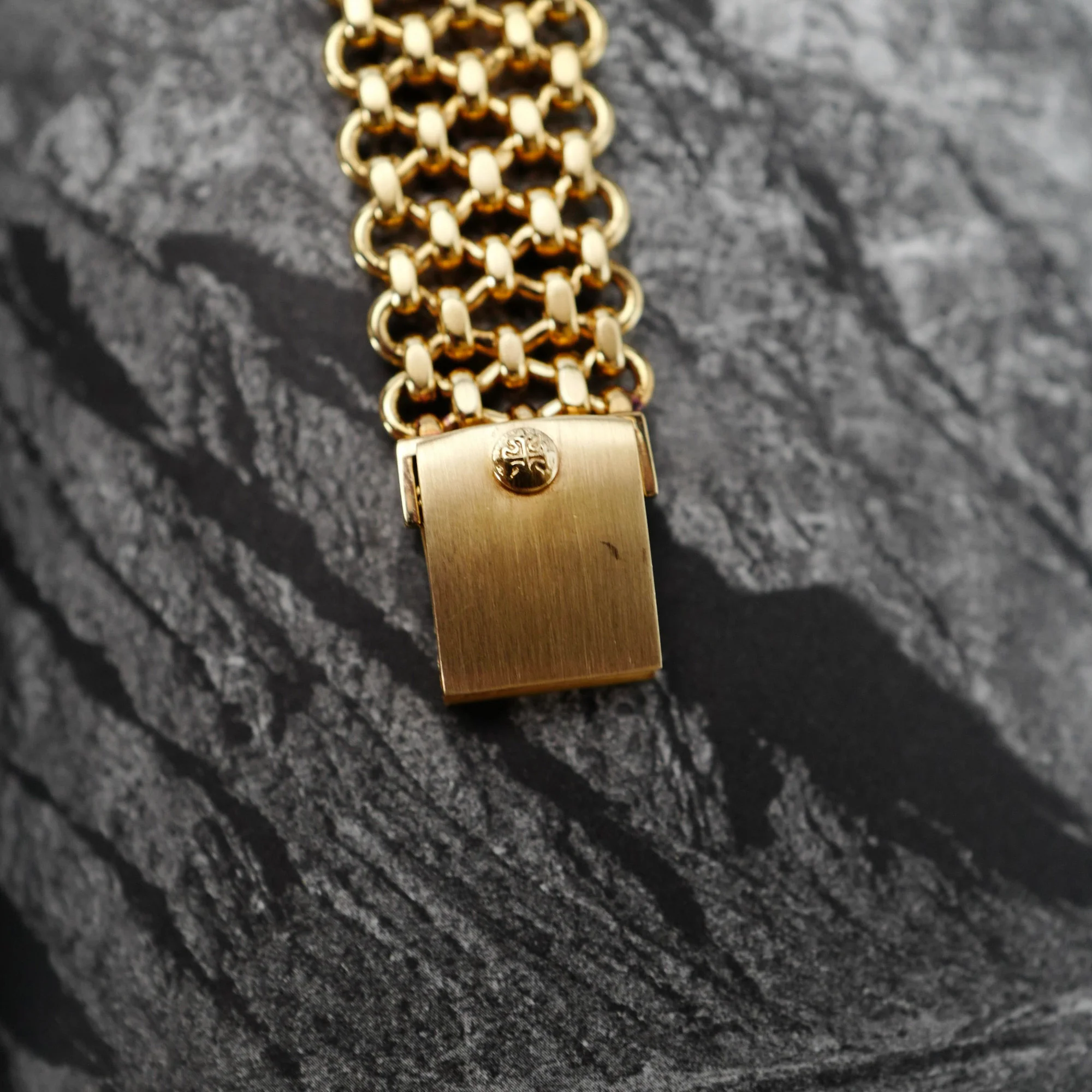 Patek Philippe Yellow Gold Vintage Jumbo Ellipse Ref. 3798/3 on JPE Chain Band - Image 8
