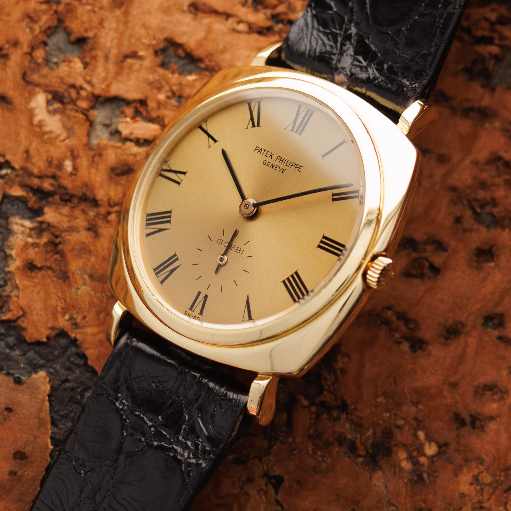 Patek Philippe Yellow Gold Watch Ref. 3525, Retailed by Gobbi Milano - Image 2