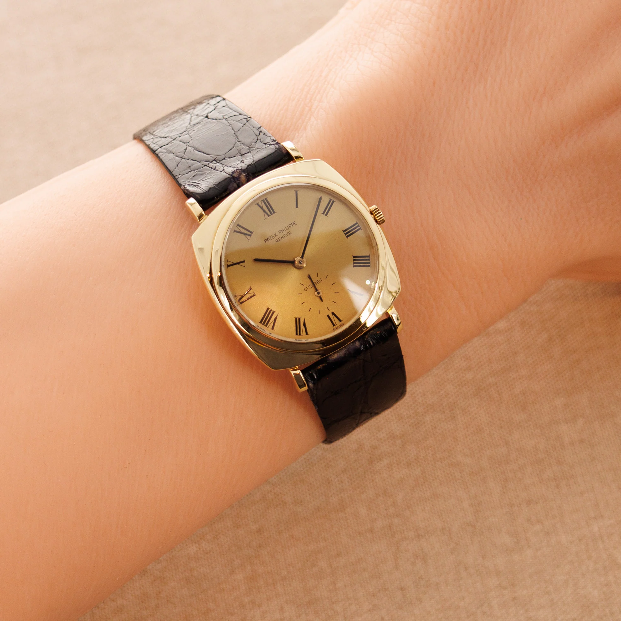 Patek Philippe Yellow Gold Watch Ref. 3525, Retailed by Gobbi Milano - Image 6
