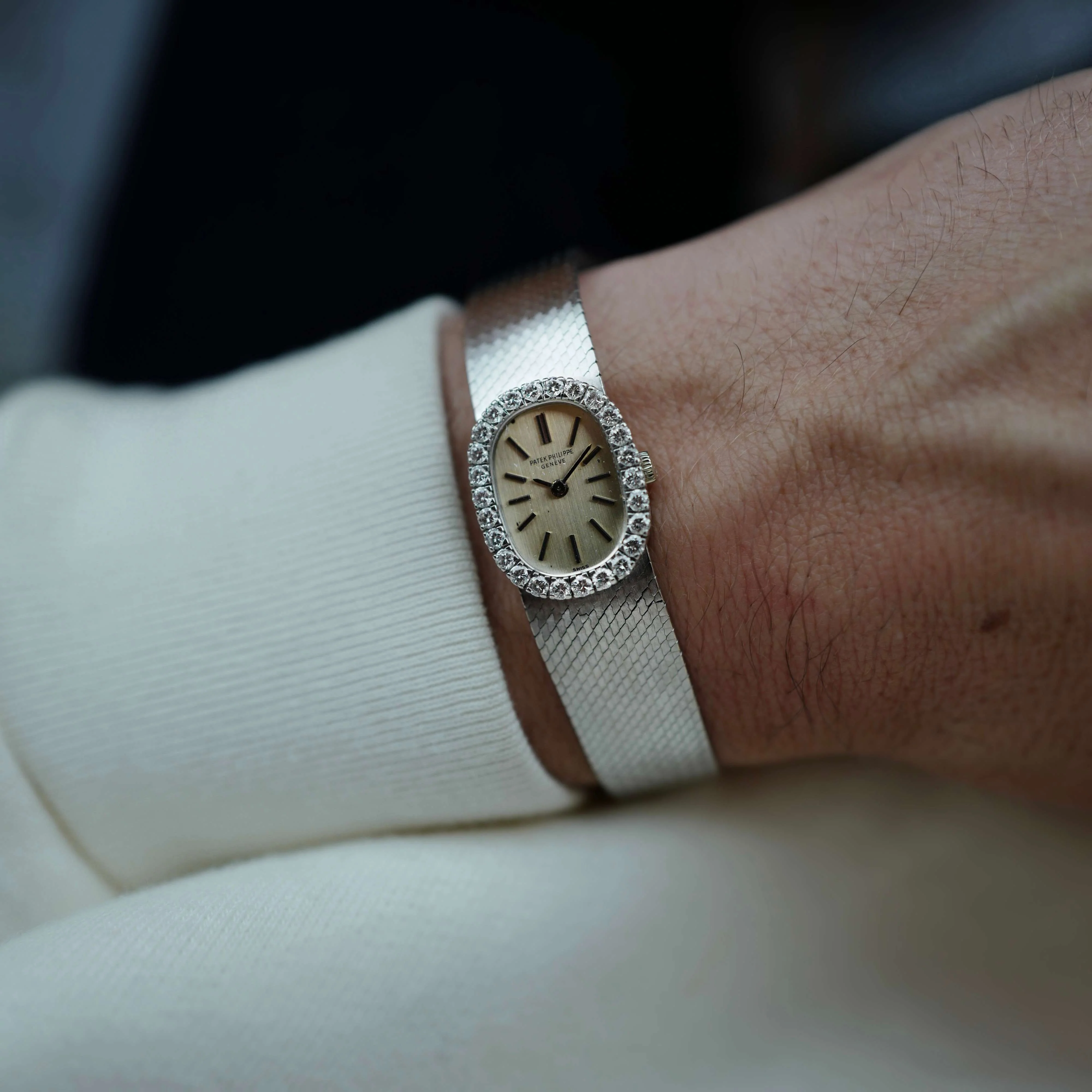 Patek Philippe White Gold Ellipse Diamond Ref. 3377 - Image 6