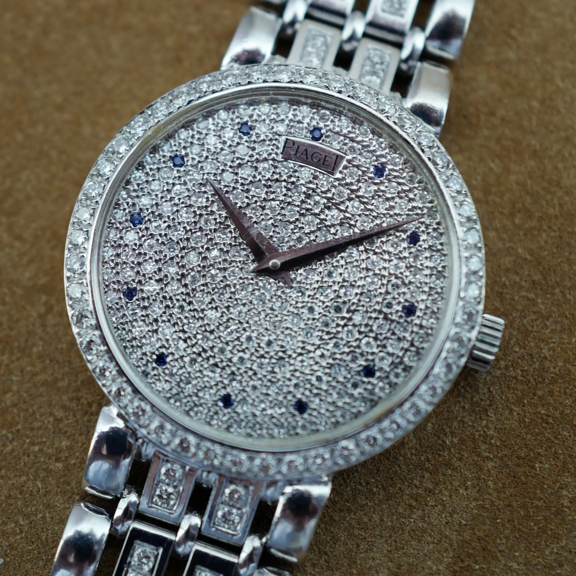 Piaget White Gold Altiplano Ref. 90122 with Diamonds and Sapphires - Image 3