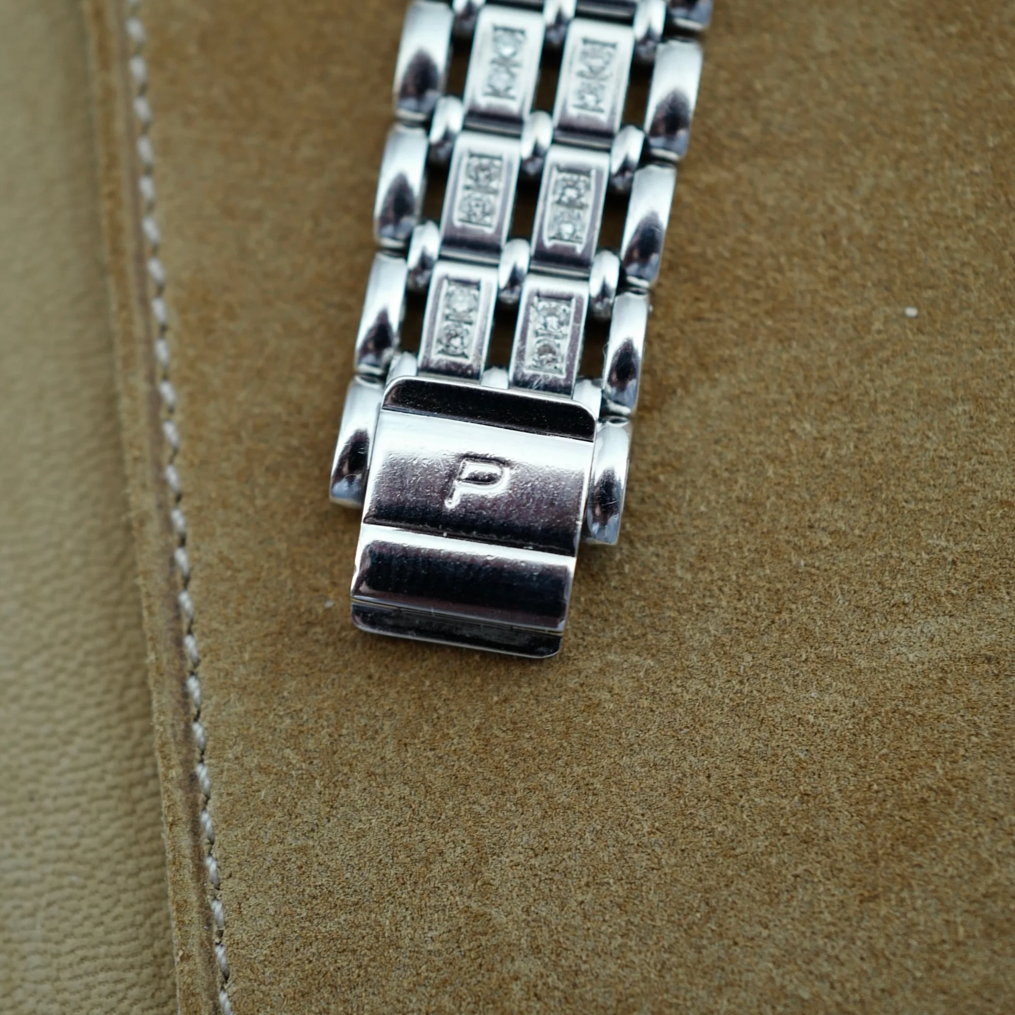 Piaget White Gold Altiplano Ref. 90122 with Diamonds and Sapphires - Image 6