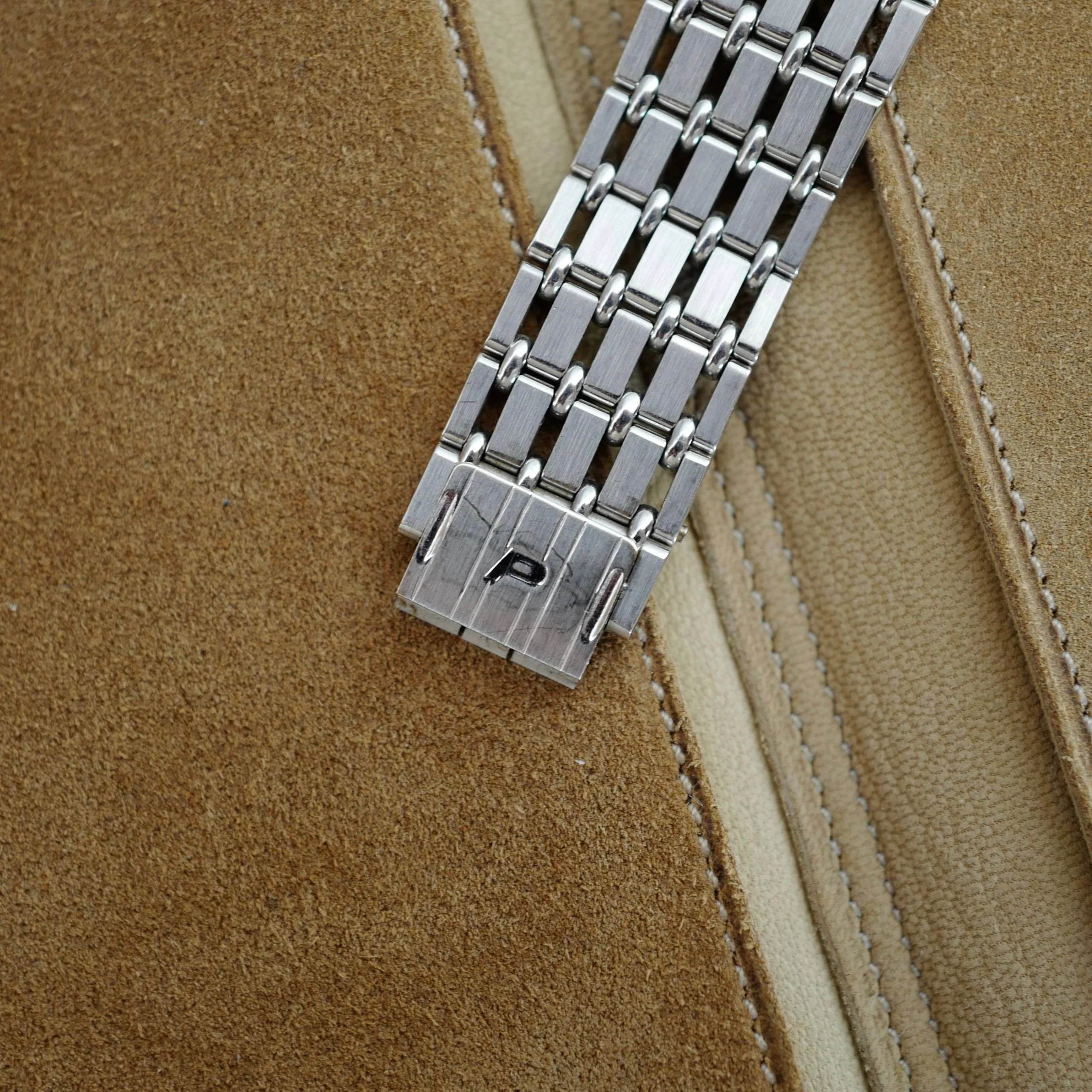 Piaget White Gold Backset Watch Ref. 7708 - Image 6