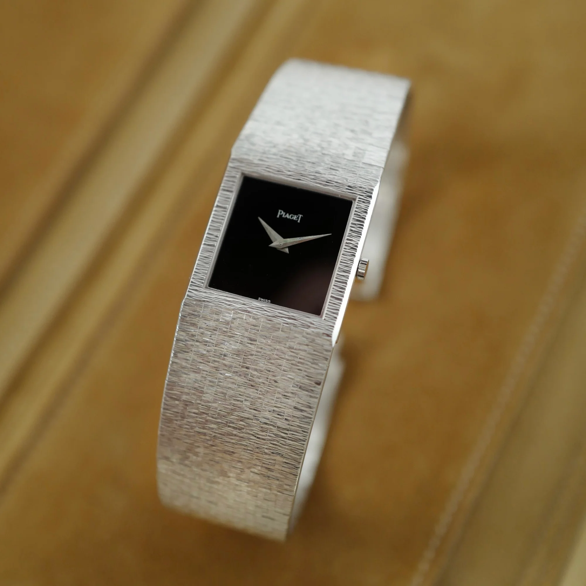 Piaget White Gold Bracelet Watch Ref. 9133 with Onyx Dial (New Arrival) - Image 2