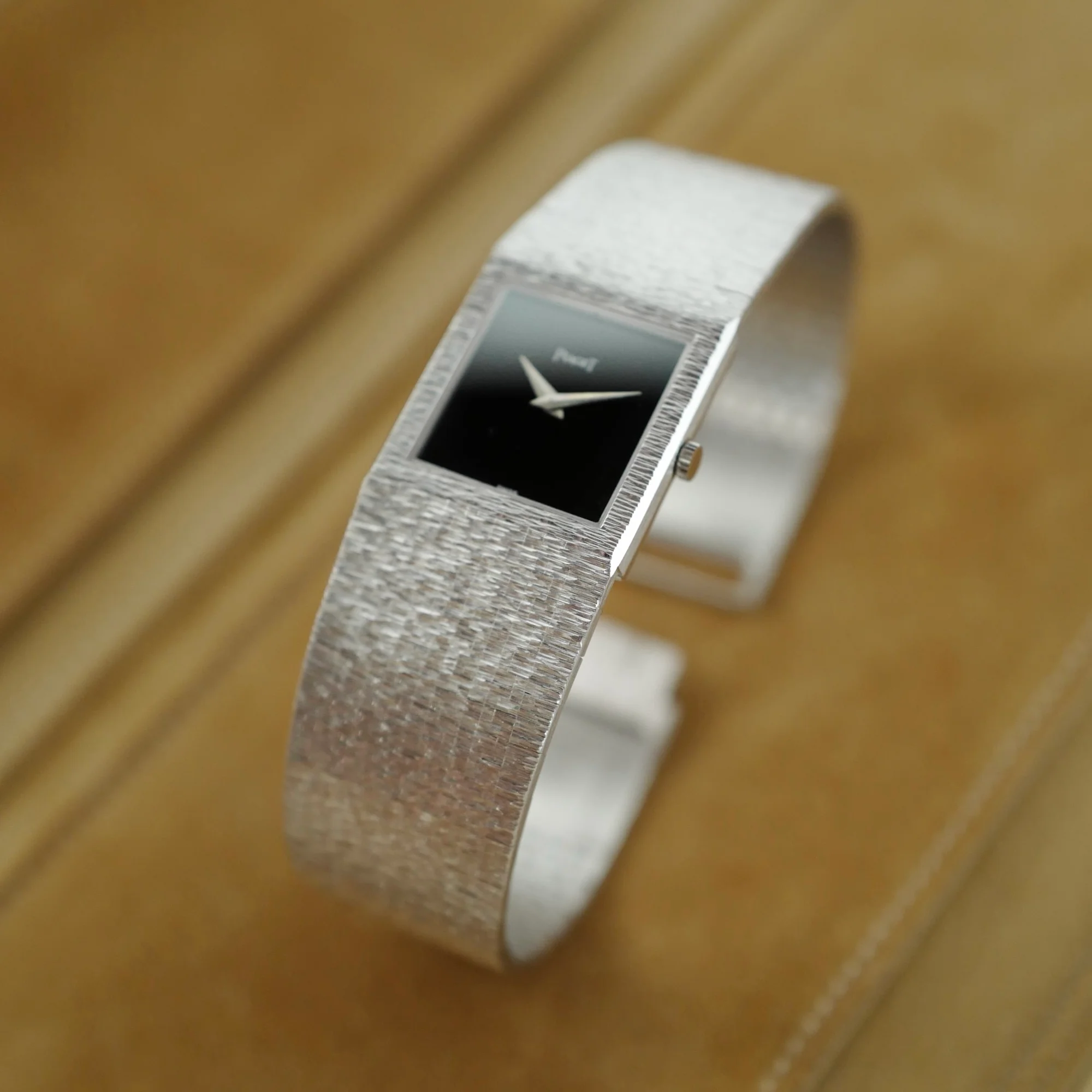 Piaget White Gold Bracelet Watch Ref. 9133 with Onyx Dial (New Arrival) - Image 4