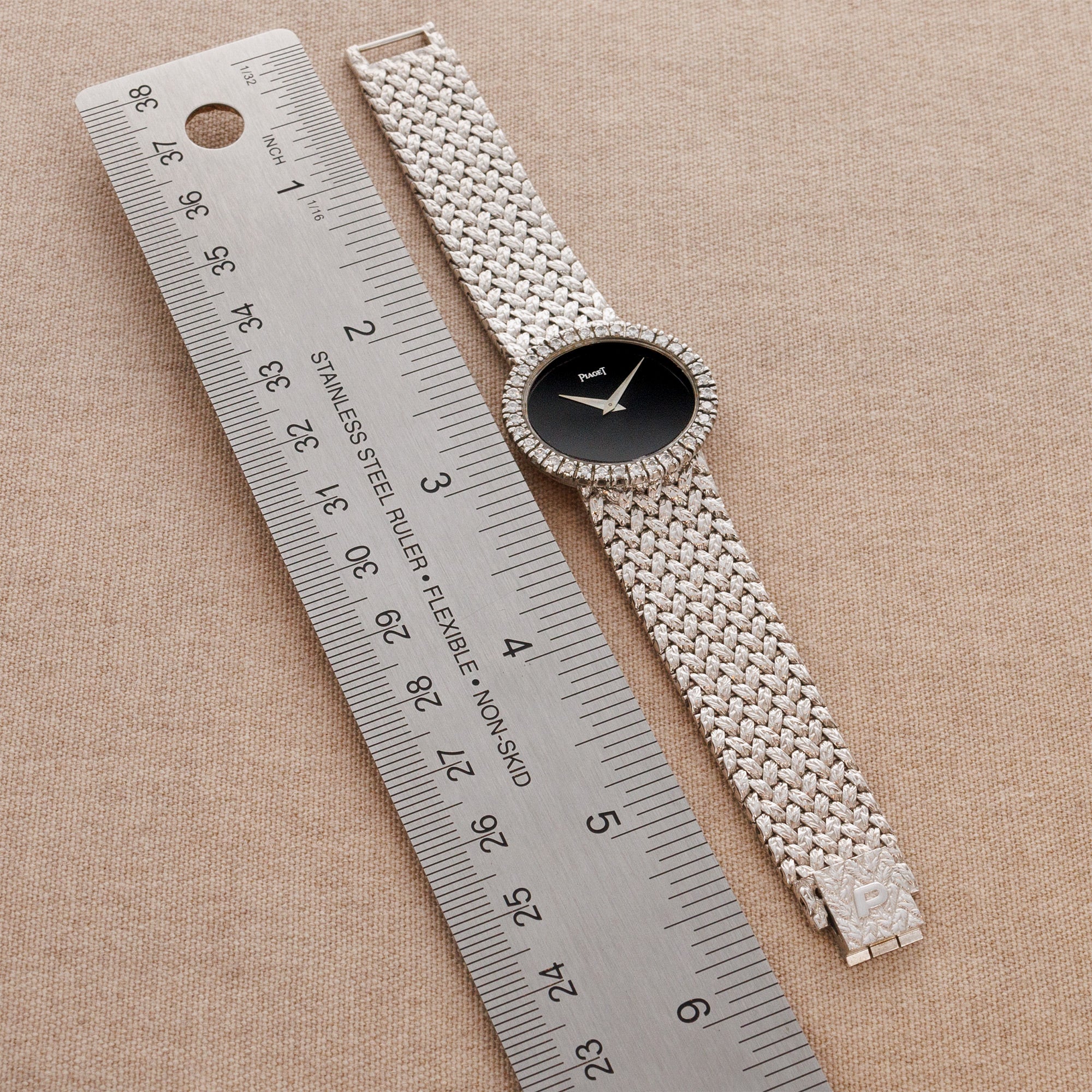 Piaget White Gold Onyx Watch Ref. 9802 - Image 4