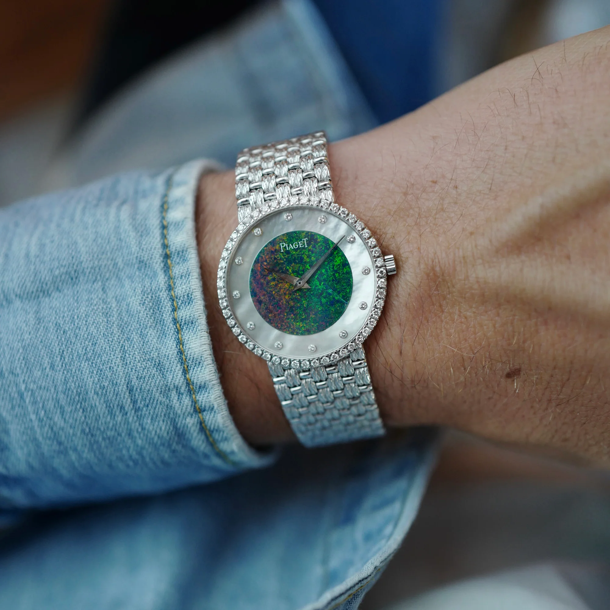 Piaget White Gold Round Watch Ref. 9066 with Opal Dial and Diamonds - Image 3