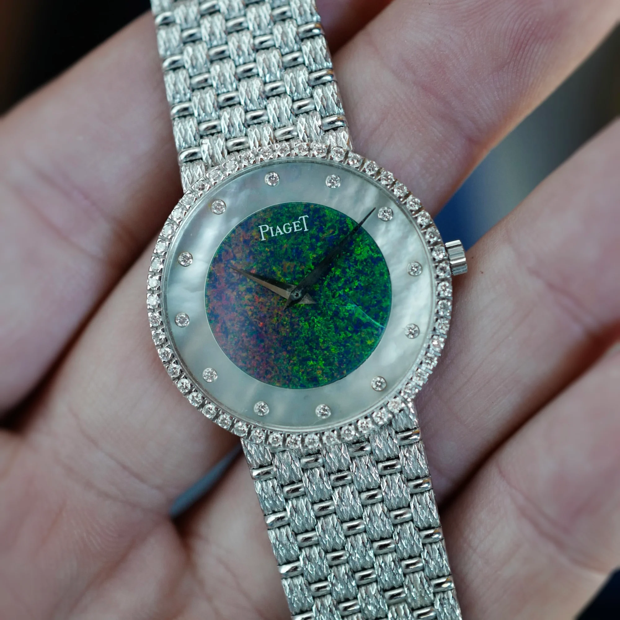 Piaget White Gold Round Watch Ref. 9066 with Opal Dial and Diamonds - Image 5