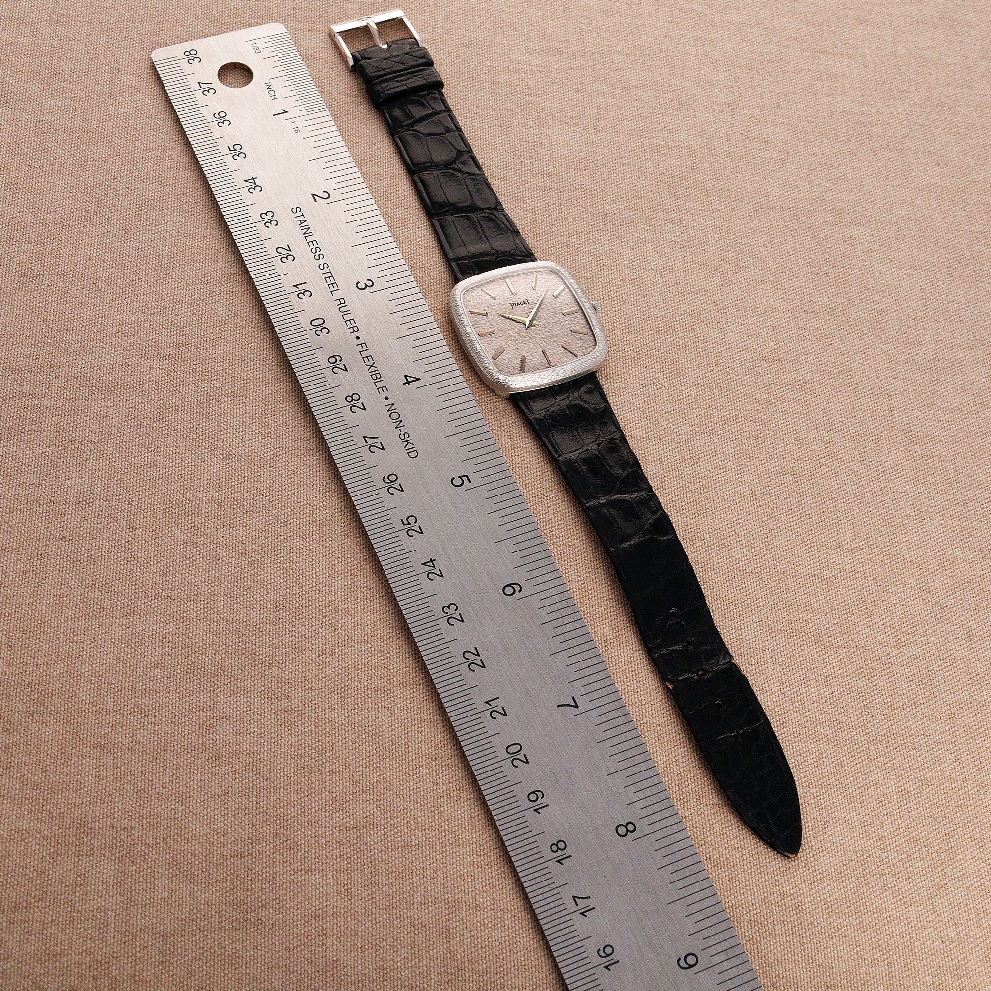 Piaget White Gold Vintage Watch Ref. 9772 - Image 5