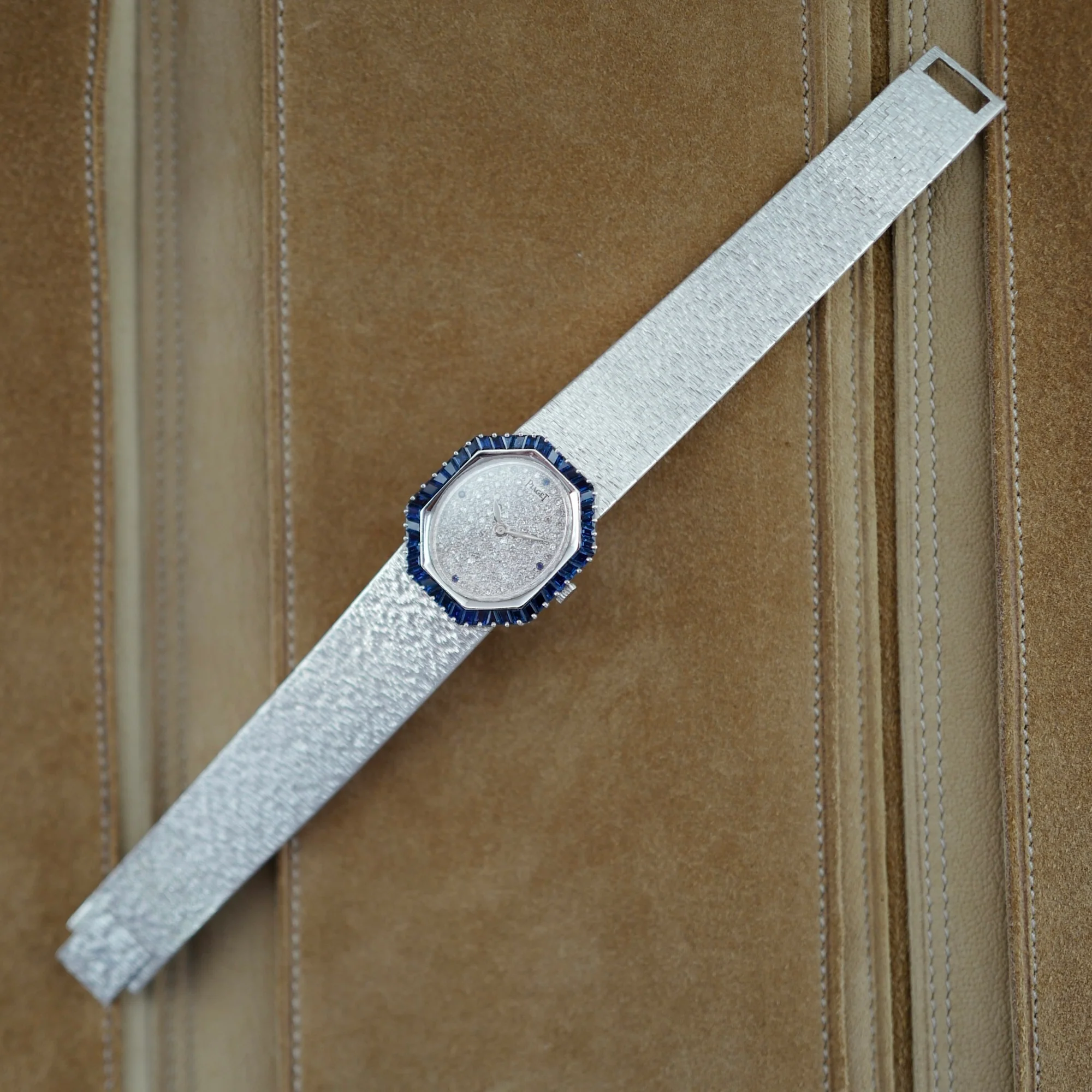 Piaget White Gold Watch Ref. 93414 with Diamonds and Sapphires - Image 6