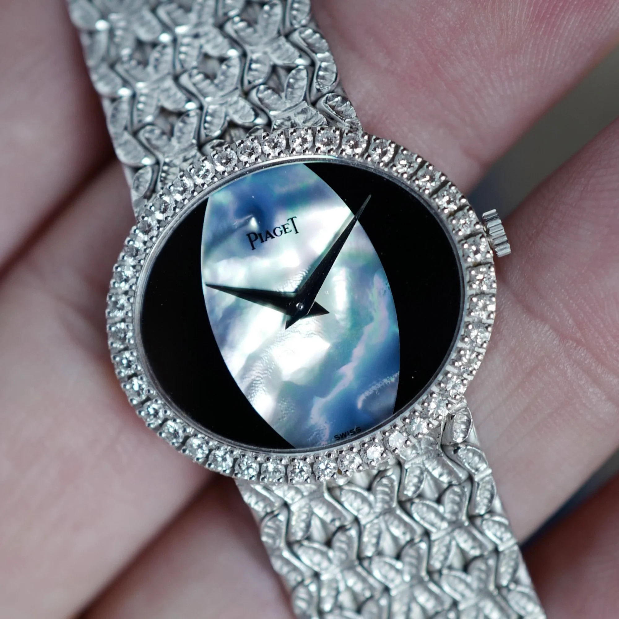 Piaget White Gold Watch Ref. 9806 with Onyx & Mother of Pearl - Image 3