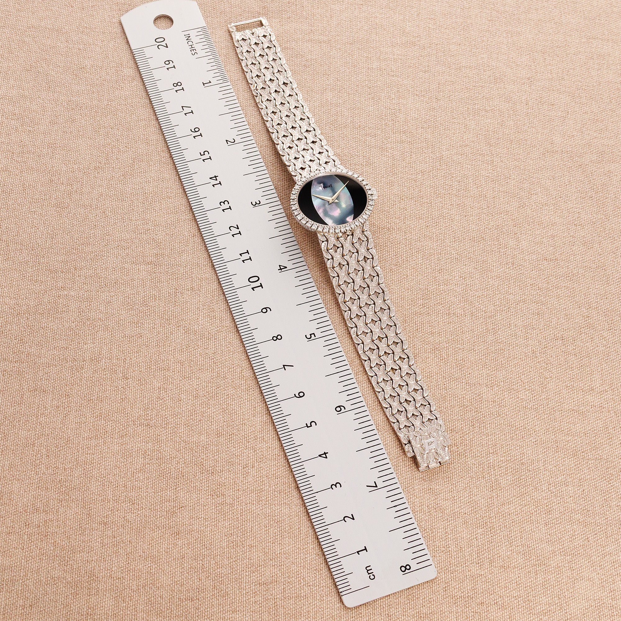 Piaget White Gold Watch Ref. 9806 with Onyx & Mother of Pearl - Image 8