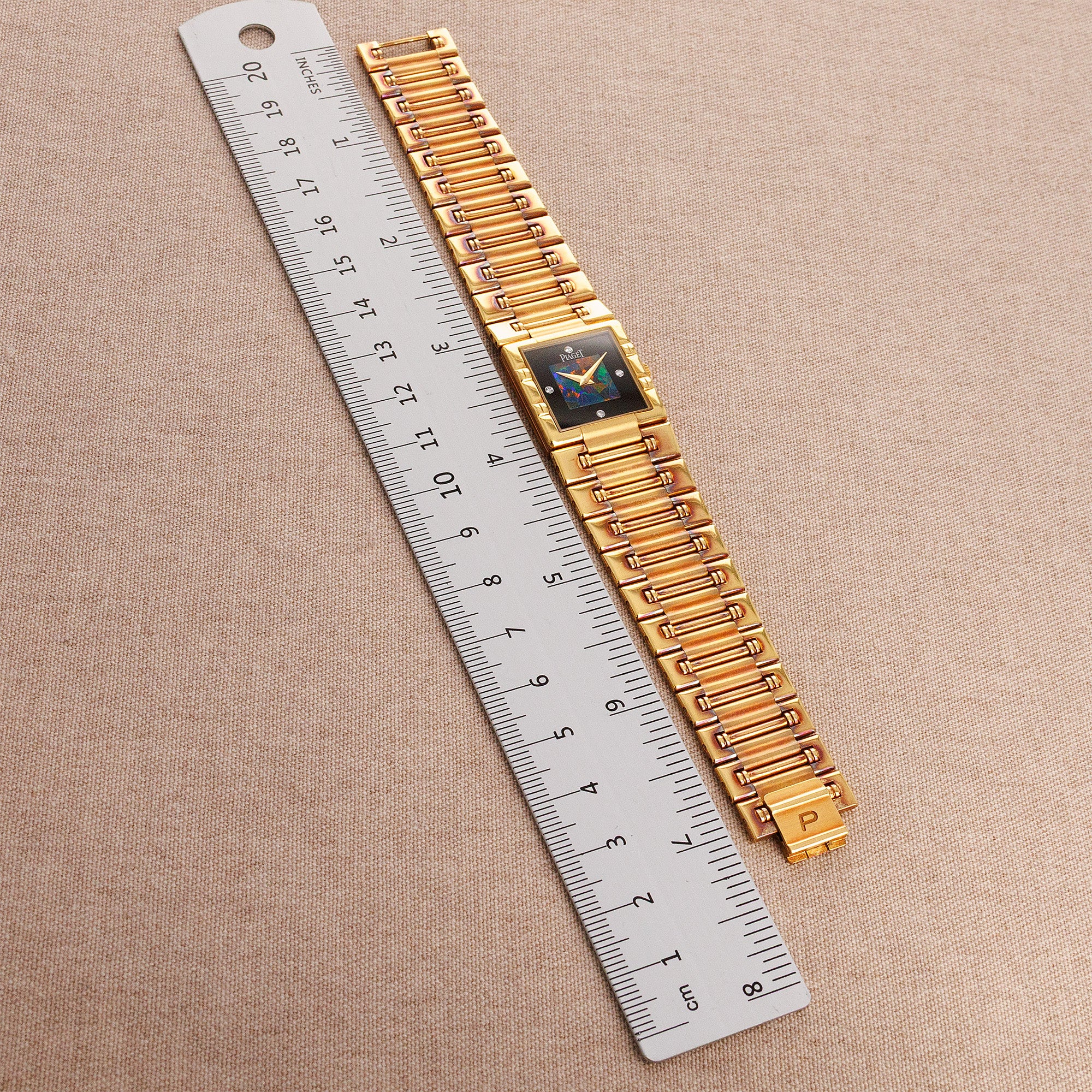 Piaget Yellow Gold Dancer Opal and Onyx Ref. 80317 - Image 9