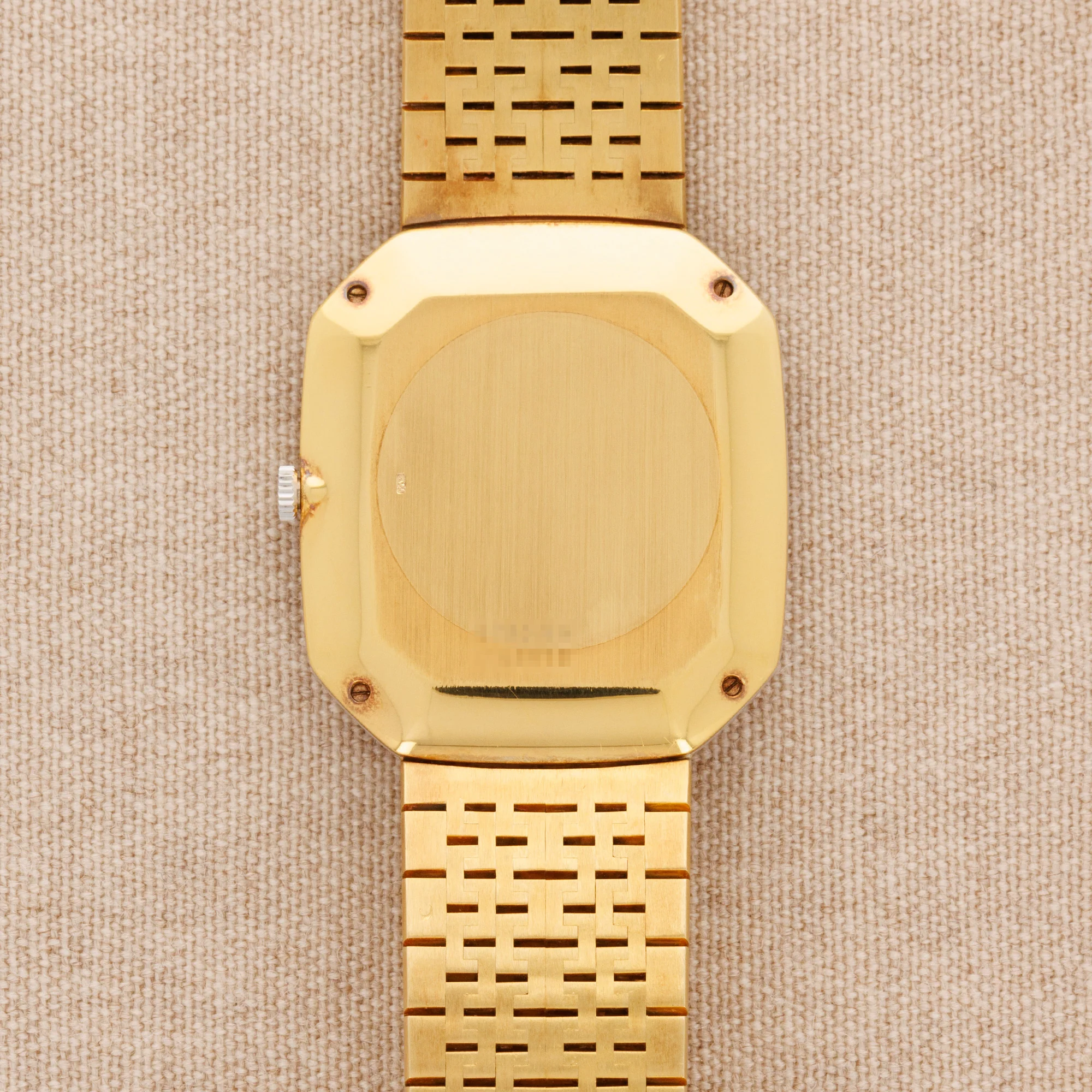 Piaget Yellow Gold Onyx Diamond ref 9795A6 retailed by Van Cleef & Arpels - Image 3