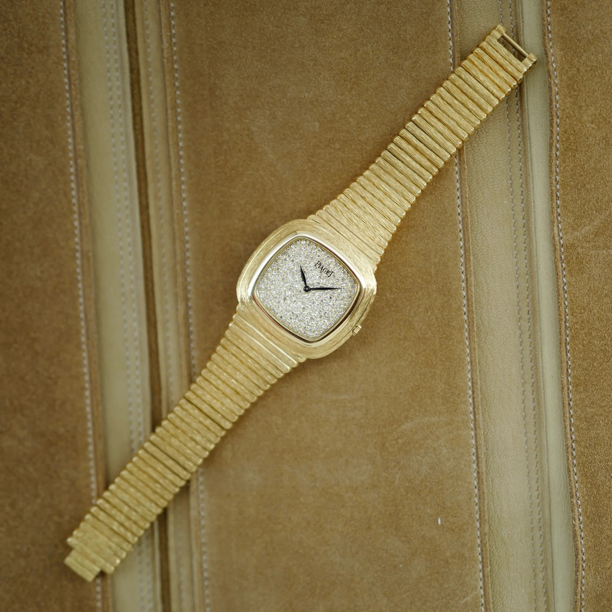 Piaget Yellow Gold Pave TV Shaped Warhol Case Ref. 95121 (New Arrival) - Image 4