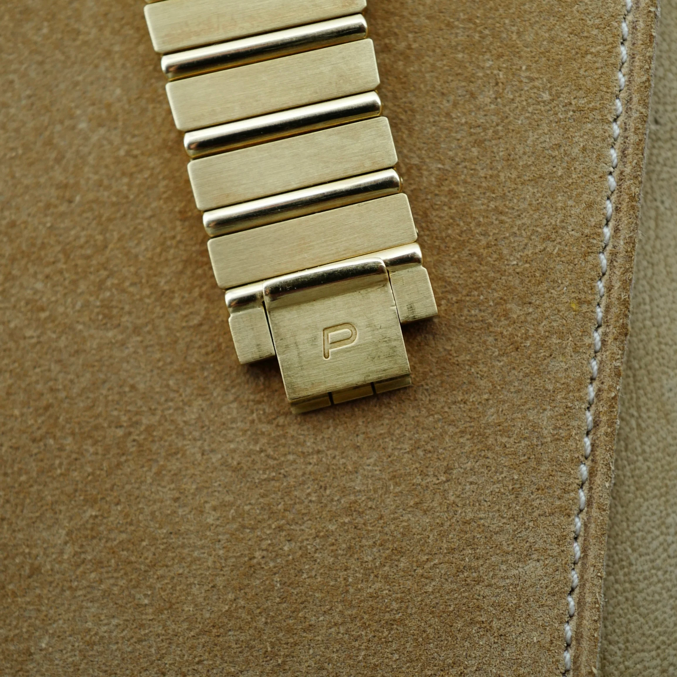 Piaget Yellow Gold Polo Ref. 7131 in Like New Condition Box and Papers - Image 6